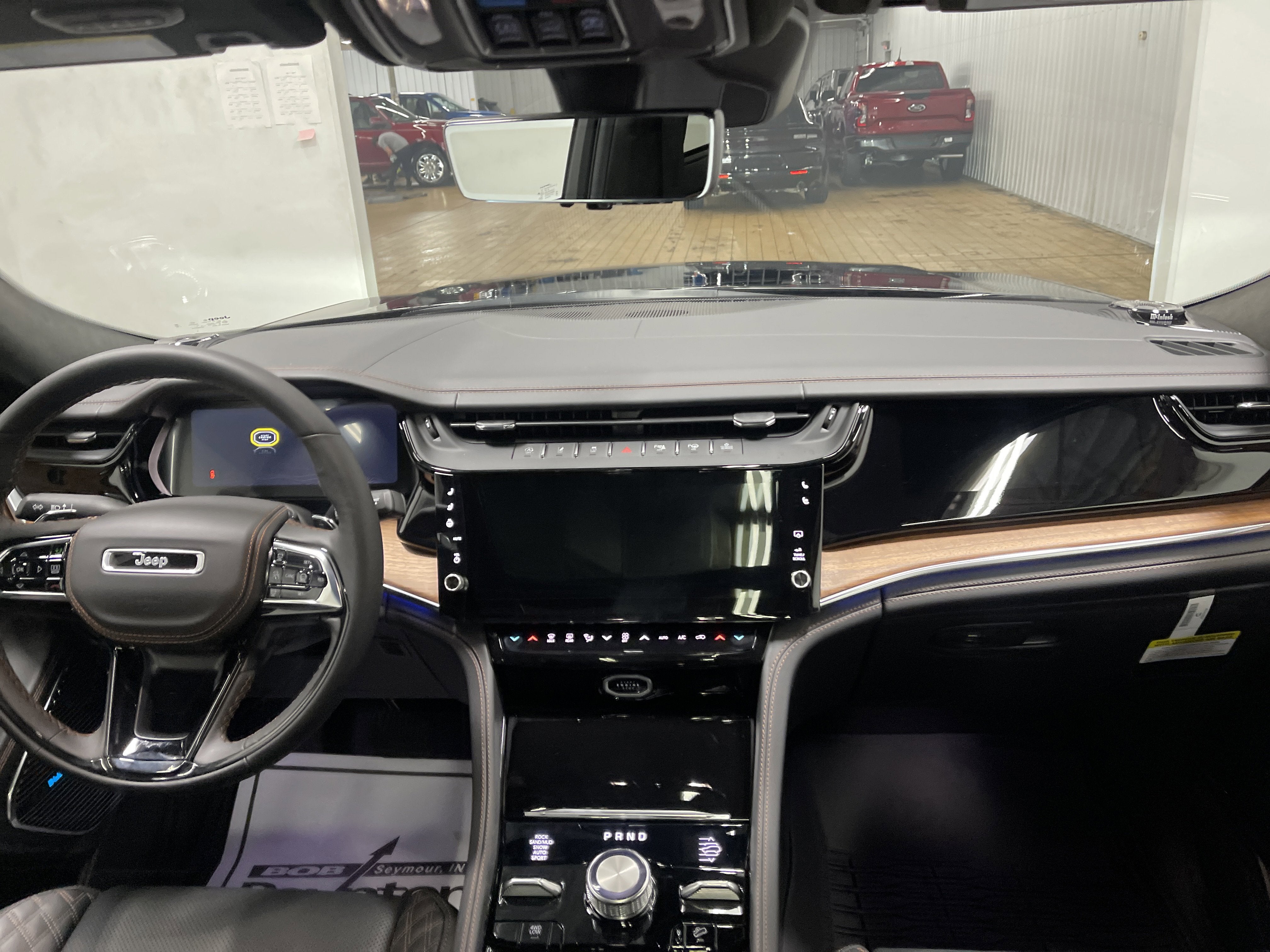 2026 Jeep Grand Cherokee GRAND CHEROKEE SUMMIT 4X4