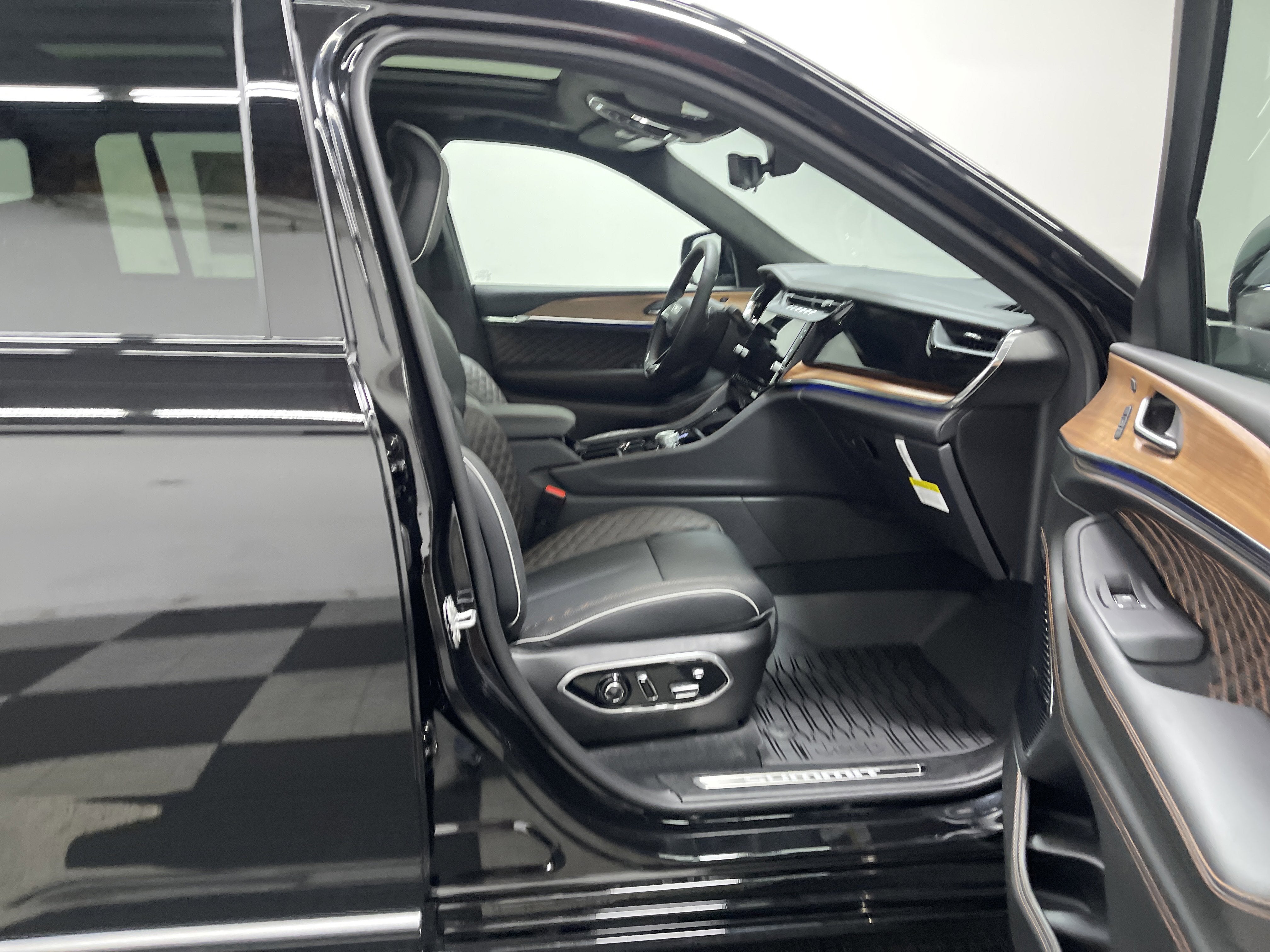 2026 Jeep Grand Cherokee GRAND CHEROKEE SUMMIT 4X4