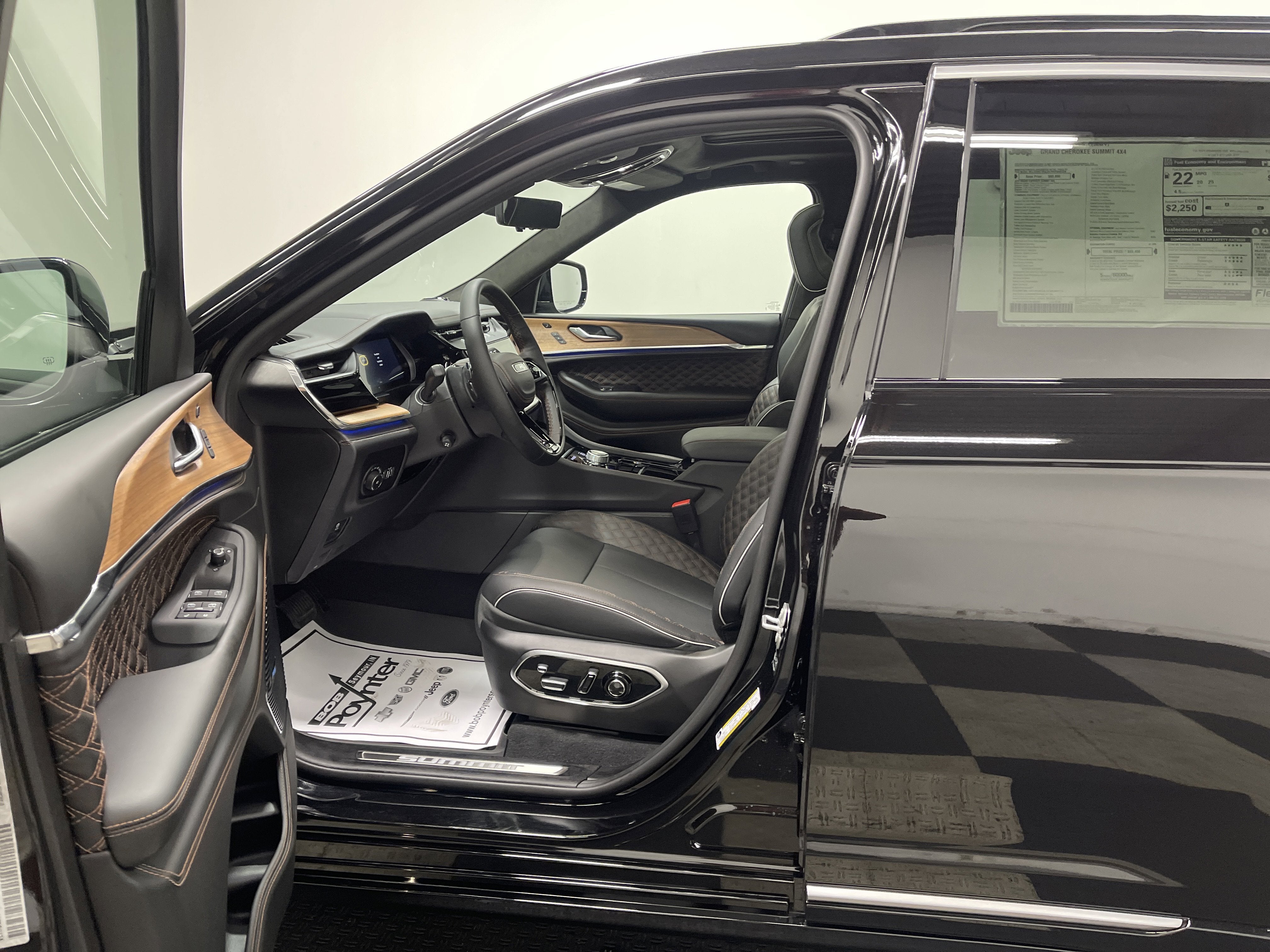 2026 Jeep Grand Cherokee GRAND CHEROKEE SUMMIT 4X4