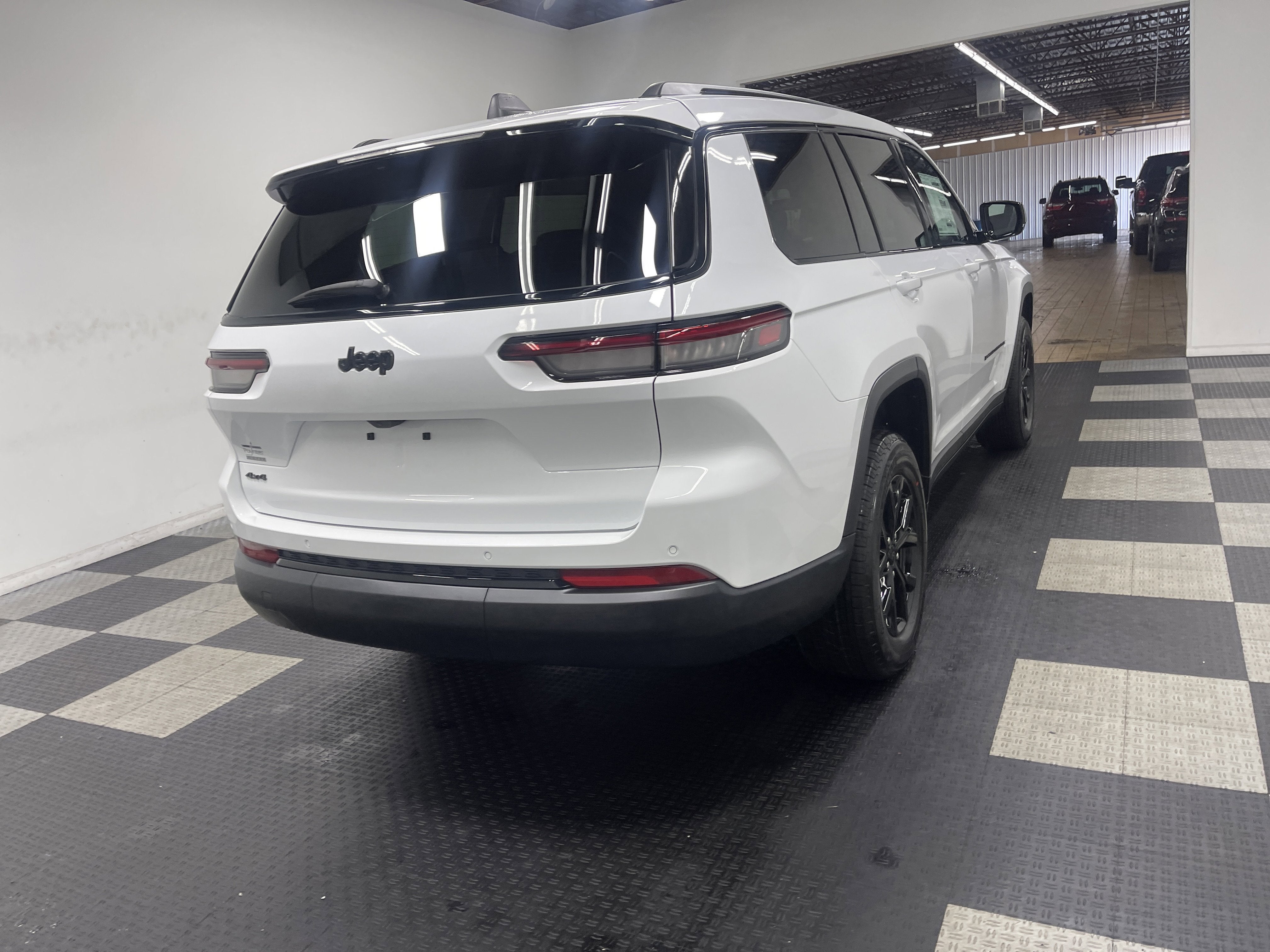 2025 Jeep Grand Cherokee GRAND CHEROKEE L ALTITUDE X 4X4