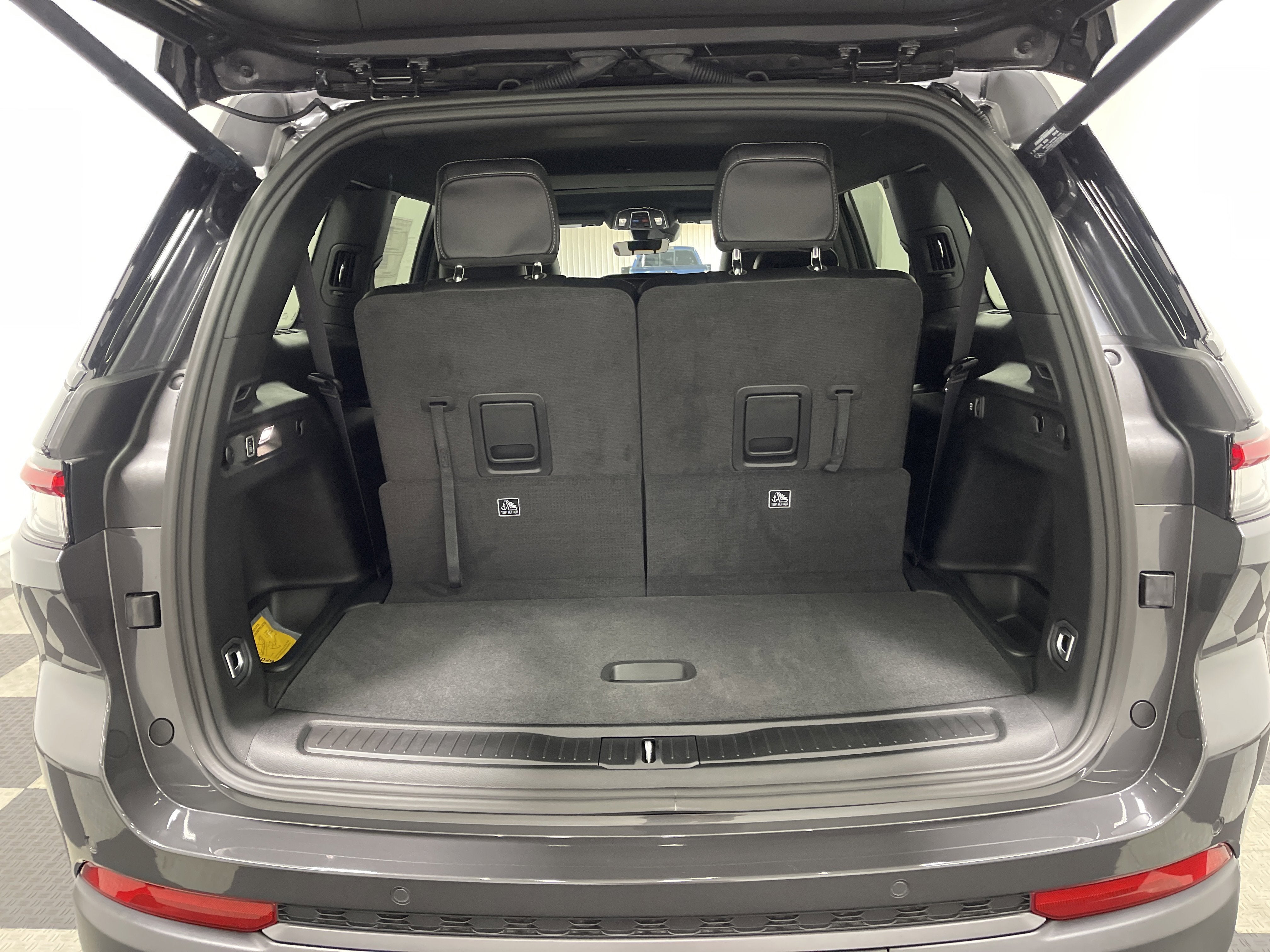 2026 Jeep Grand Cherokee GRAND CHEROKEE L LAREDO ALTITUDE 4X4