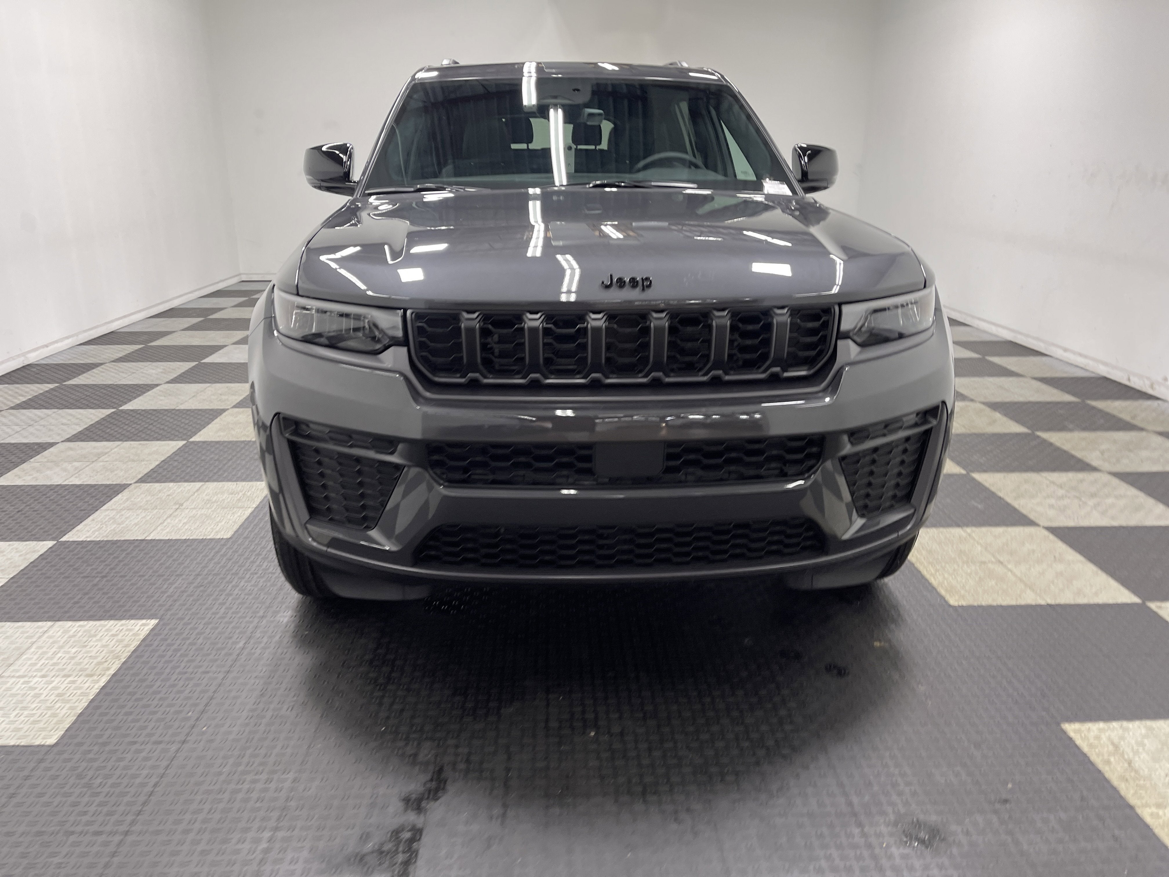 2026 Jeep Grand Cherokee GRAND CHEROKEE L LAREDO ALTITUDE 4X4