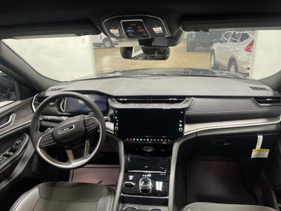 2026 Jeep Grand Cherokee GRAND CHEROKEE L LAREDO ALTITUDE 4X4