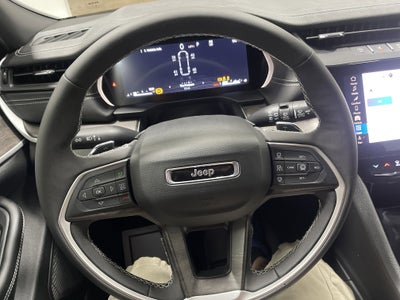 2026 Jeep Grand Cherokee GRAND CHEROKEE L LAREDO ALTITUDE 4X4