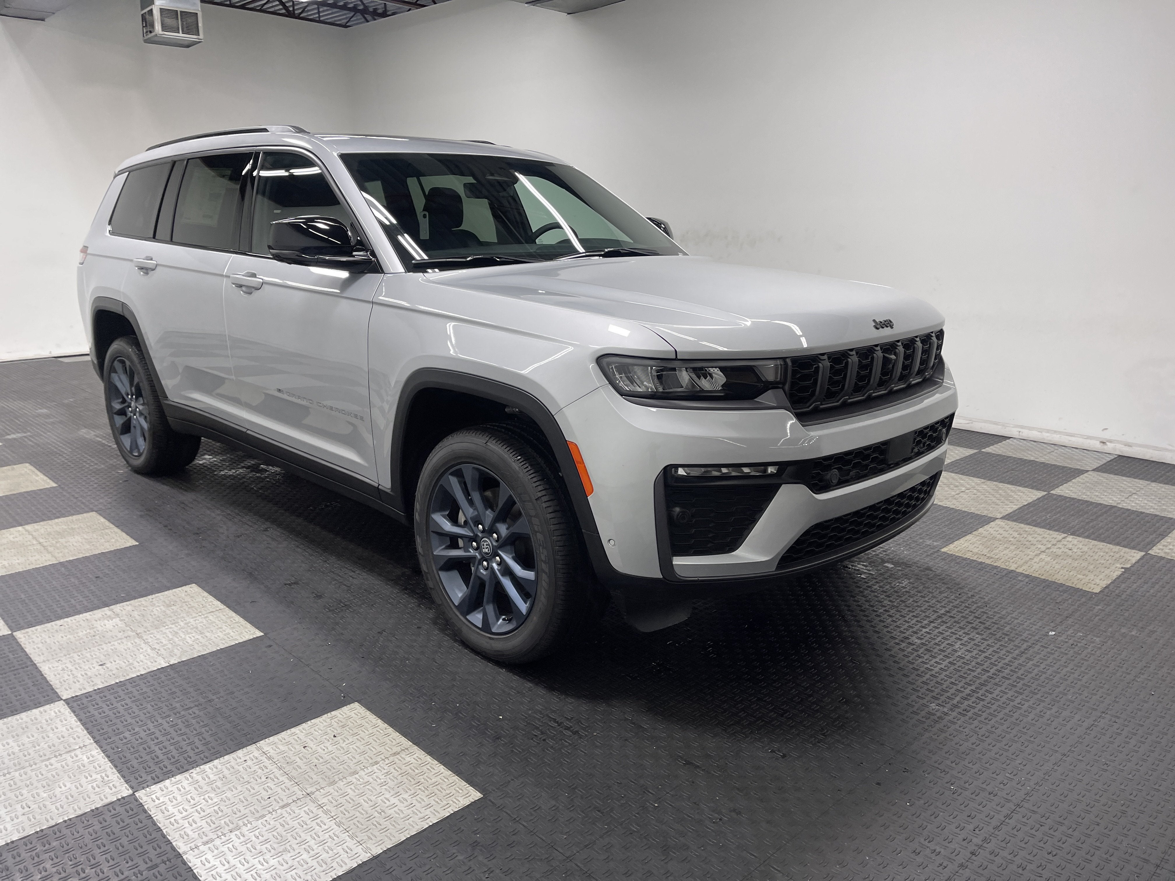 2026 Jeep Grand Cherokee GRAND CHEROKEE L 85TH ANNIVERSARY EDITION 4X4