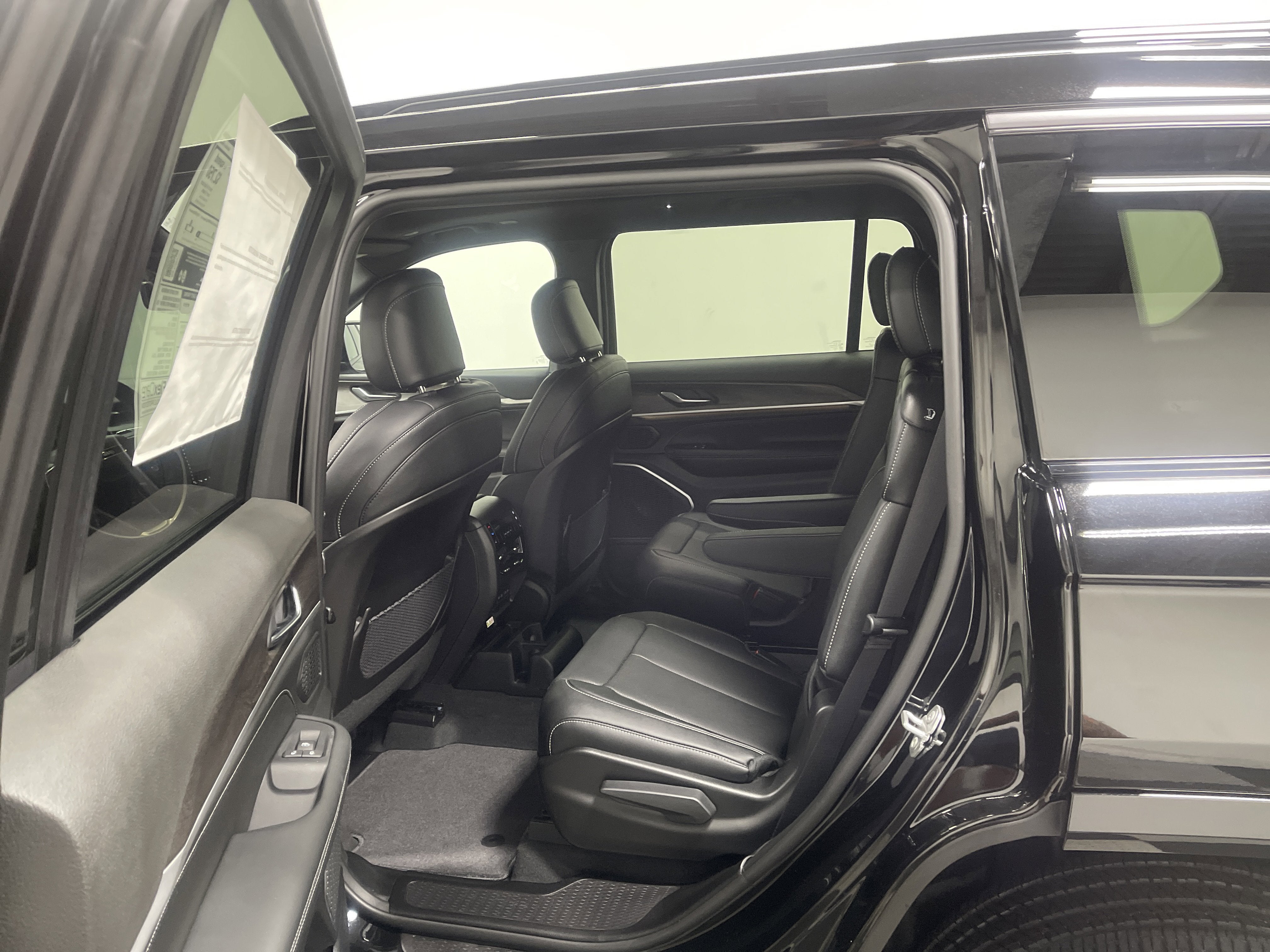 2026 Jeep Grand Cherokee GRAND CHEROKEE L LIMITED RESERVE 4X4