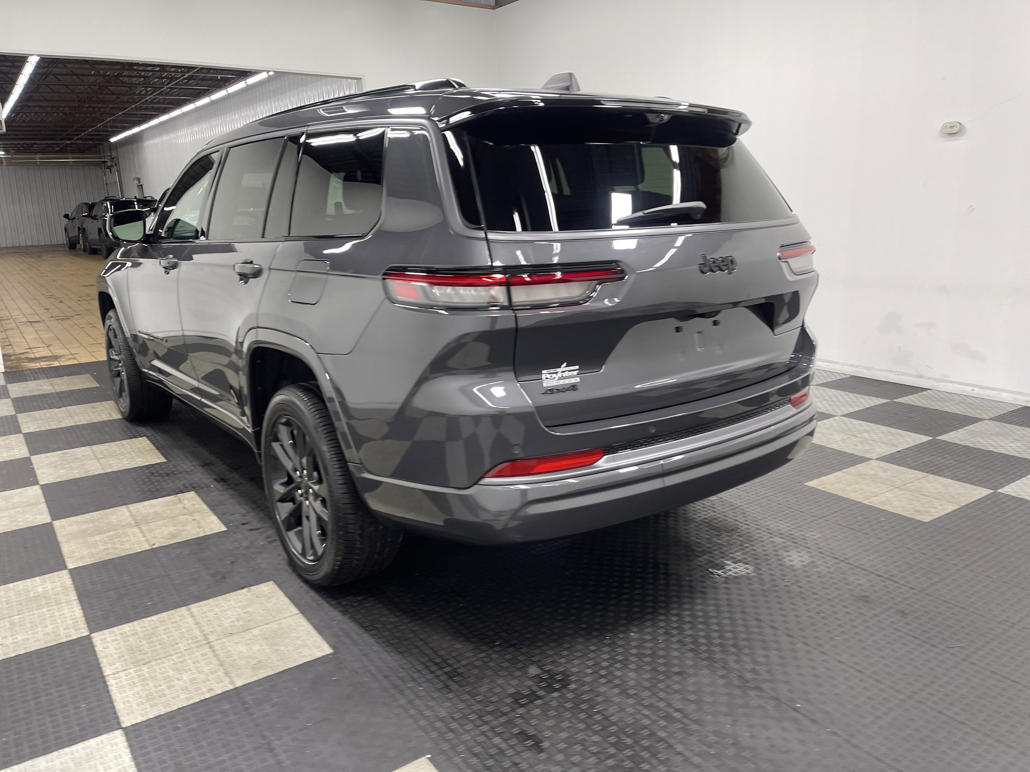 2026 Jeep Grand Cherokee GRAND CHEROKEE L LIMITED RESERVE 4X4