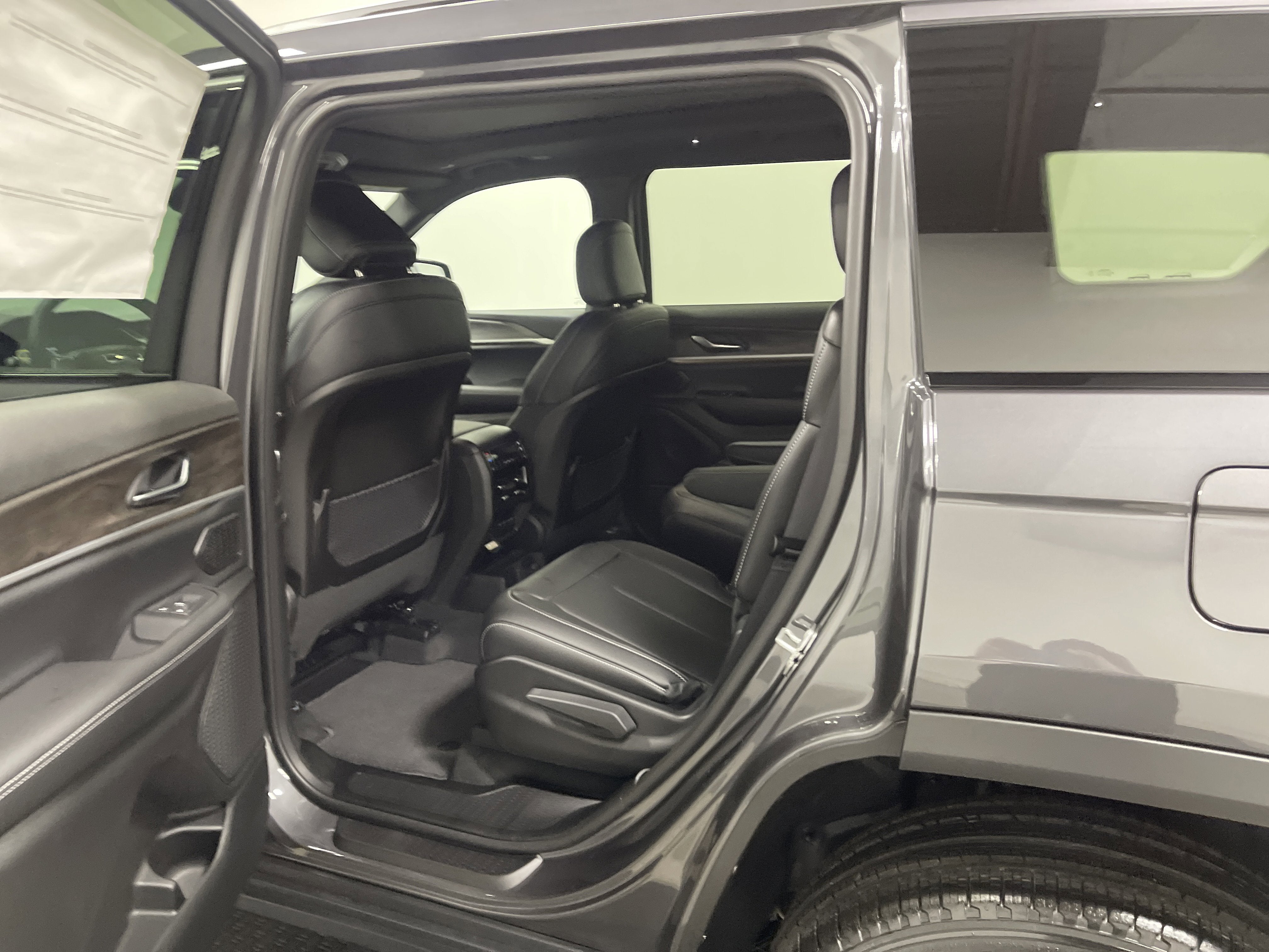 2026 Jeep Grand Cherokee GRAND CHEROKEE L LIMITED RESERVE 4X4