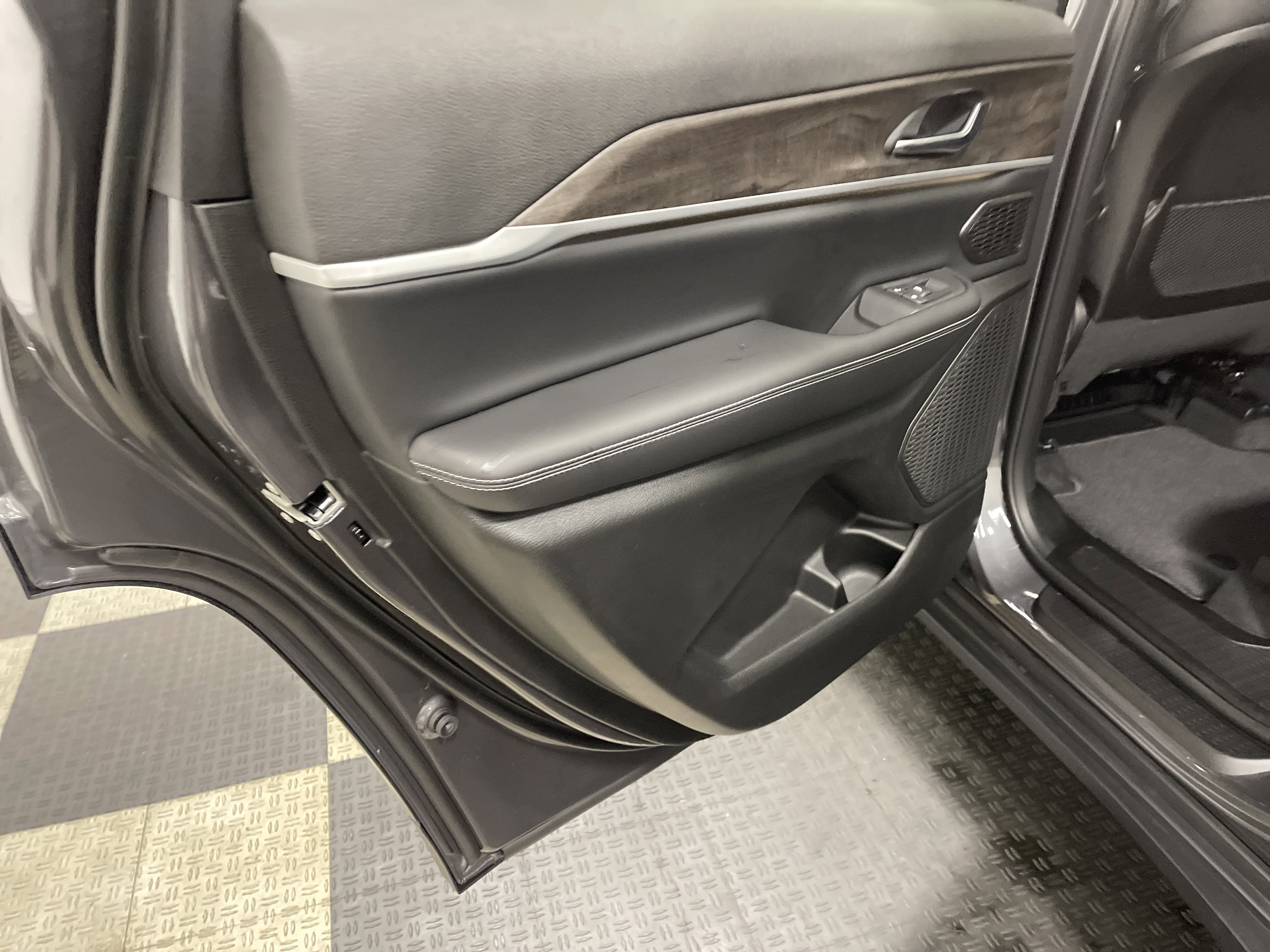 2026 Jeep Grand Cherokee GRAND CHEROKEE L LIMITED RESERVE 4X4