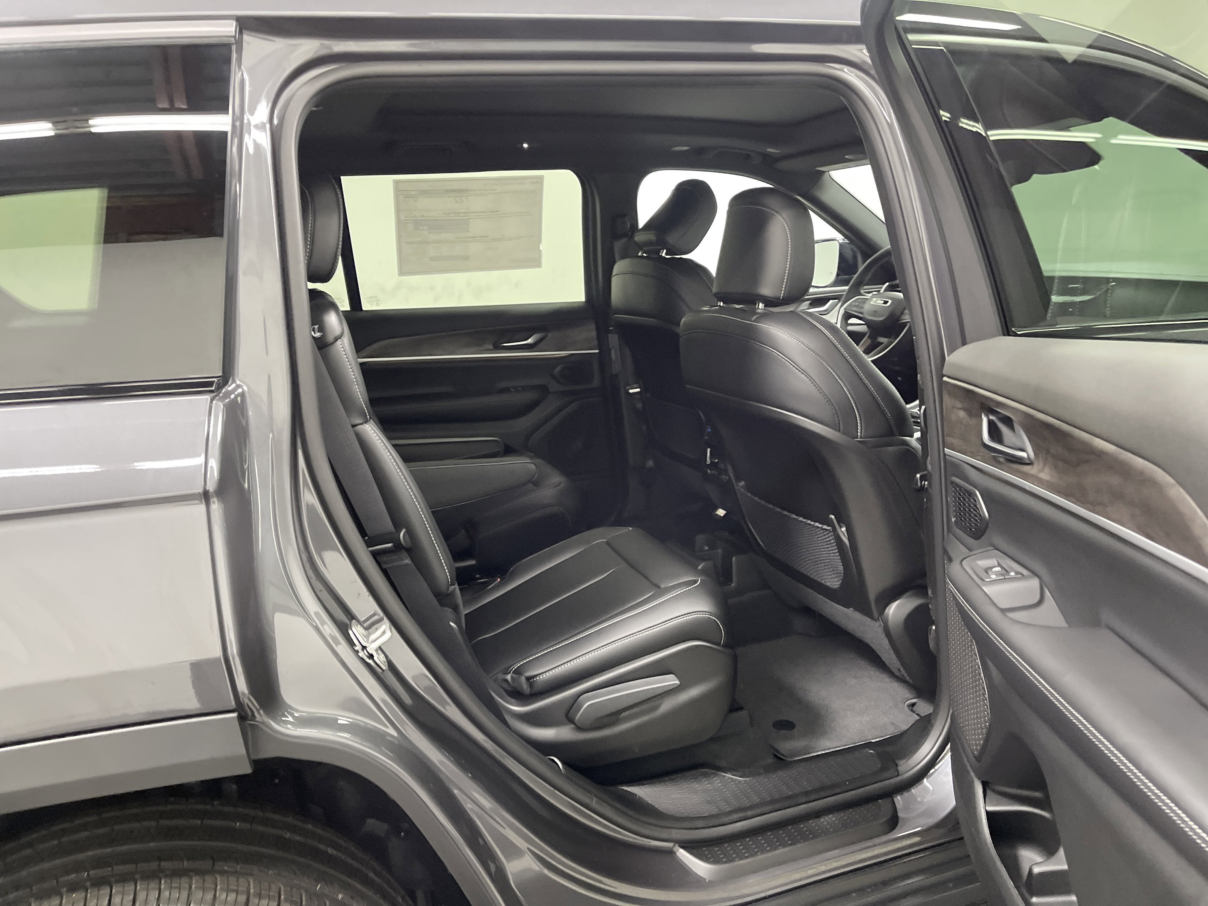 2026 Jeep Grand Cherokee GRAND CHEROKEE L LIMITED RESERVE 4X4