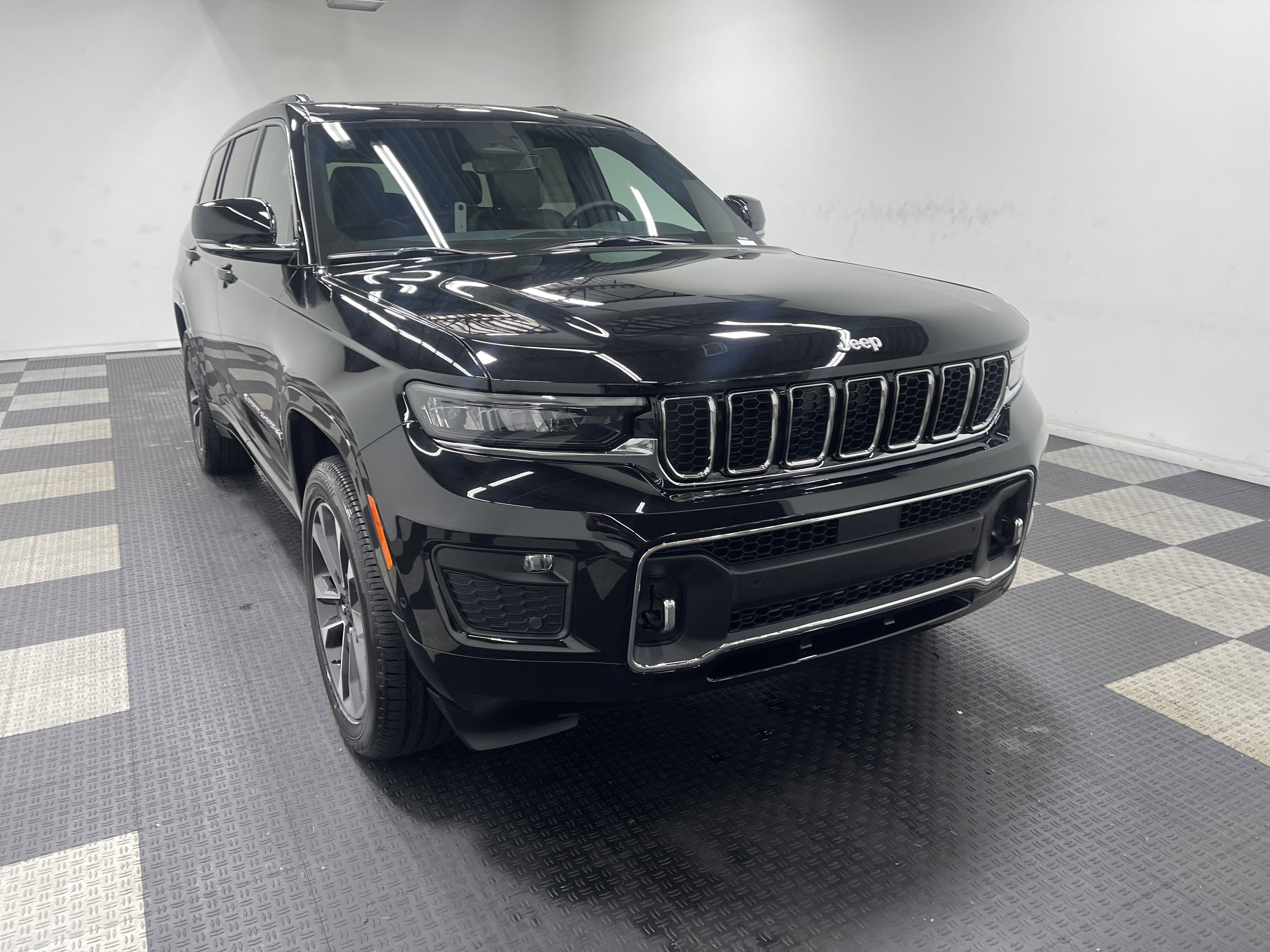 2025 Jeep Grand Cherokee GRAND CHEROKEE L OVERLAND 4X4