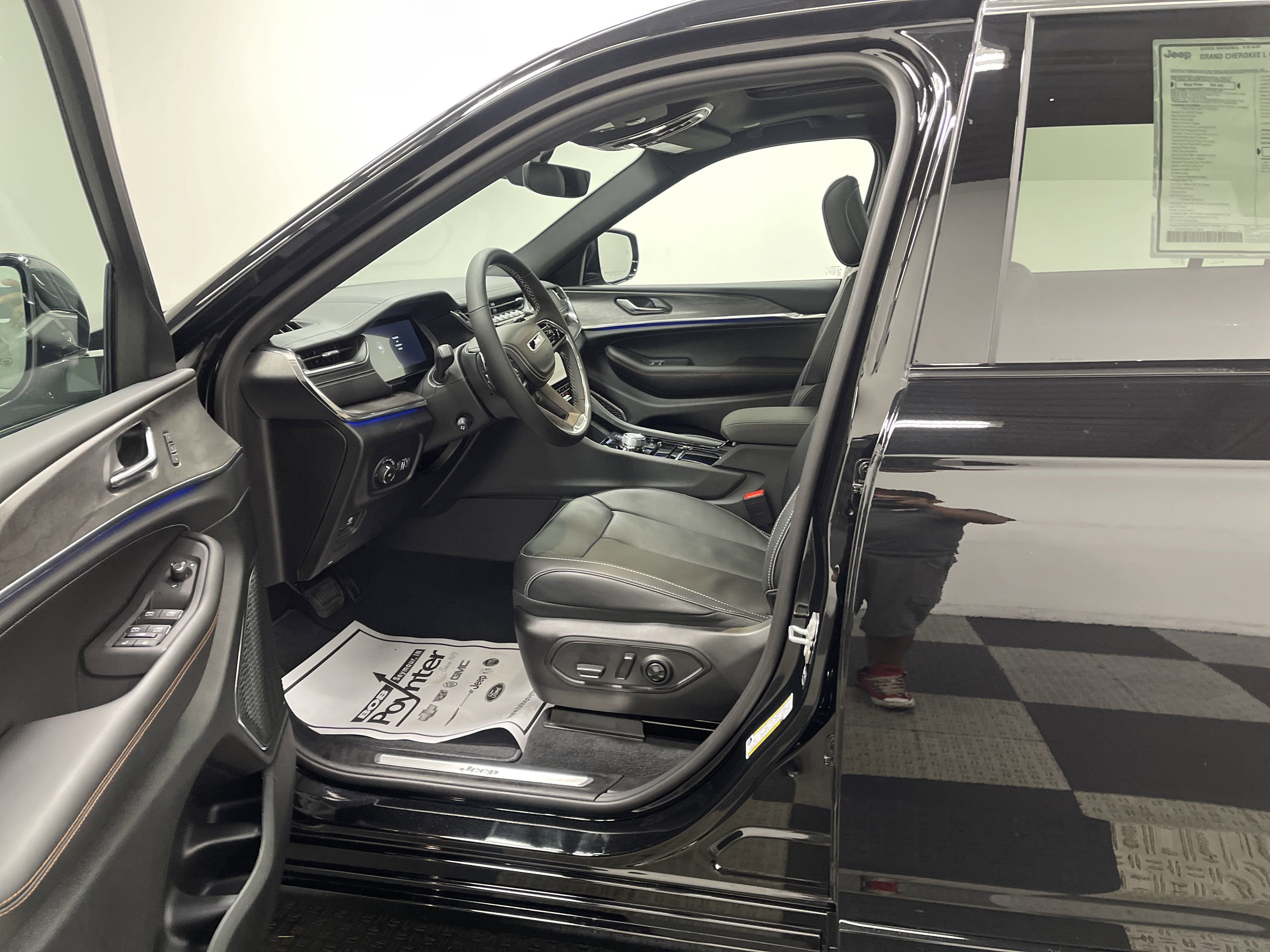 2025 Jeep Grand Cherokee GRAND CHEROKEE L OVERLAND 4X4