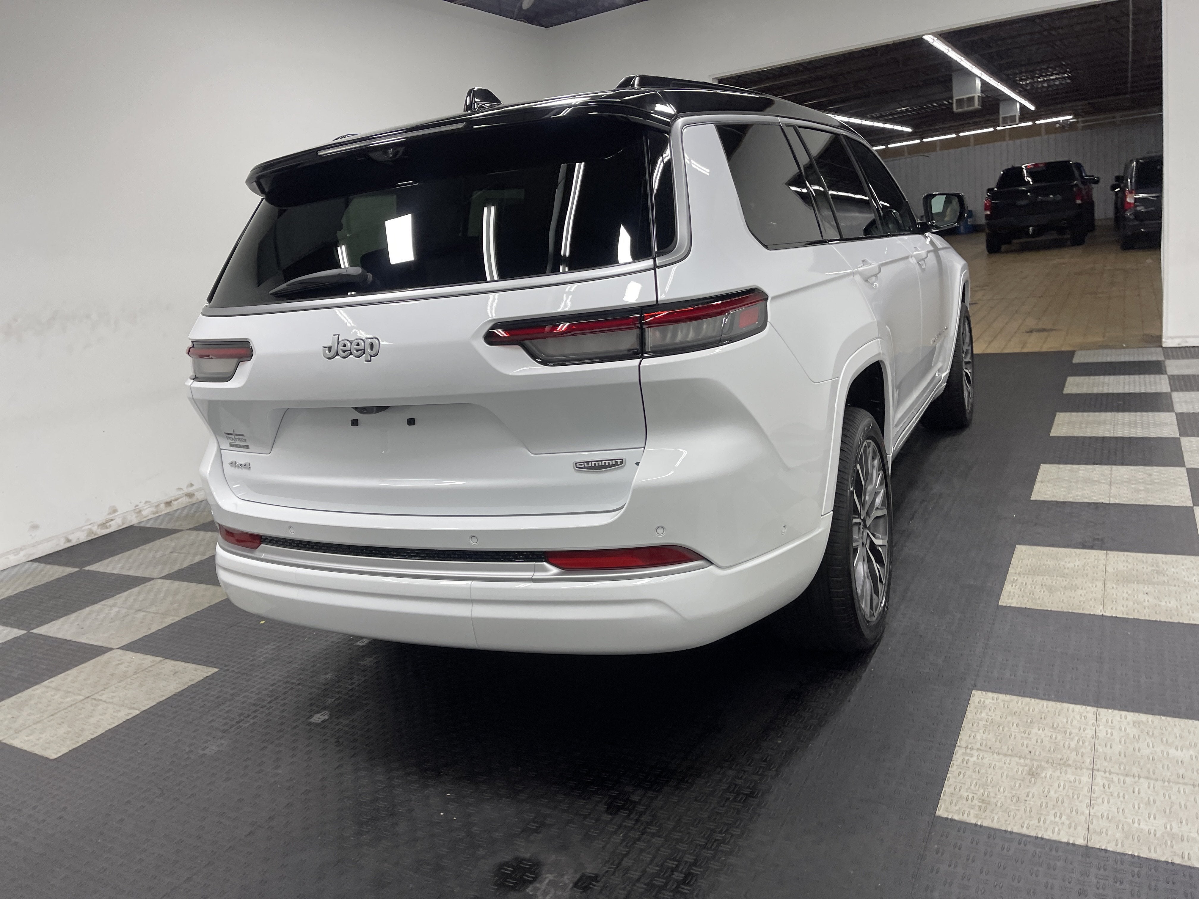 2026 Jeep Grand Cherokee GRAND CHEROKEE L SUMMIT 4X4