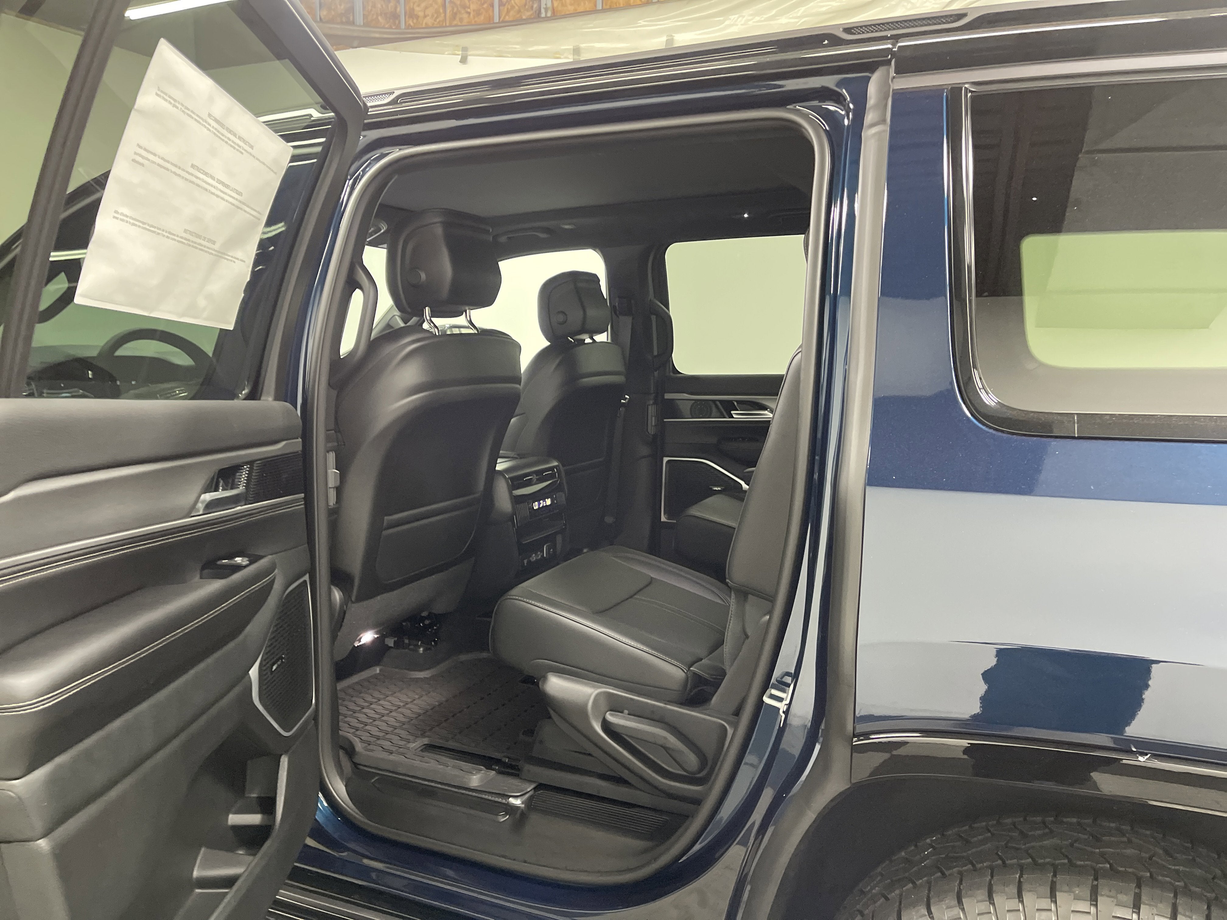 2026 Jeep Grand Wagoneer GRAND WAGONEER UPLAND 4X4