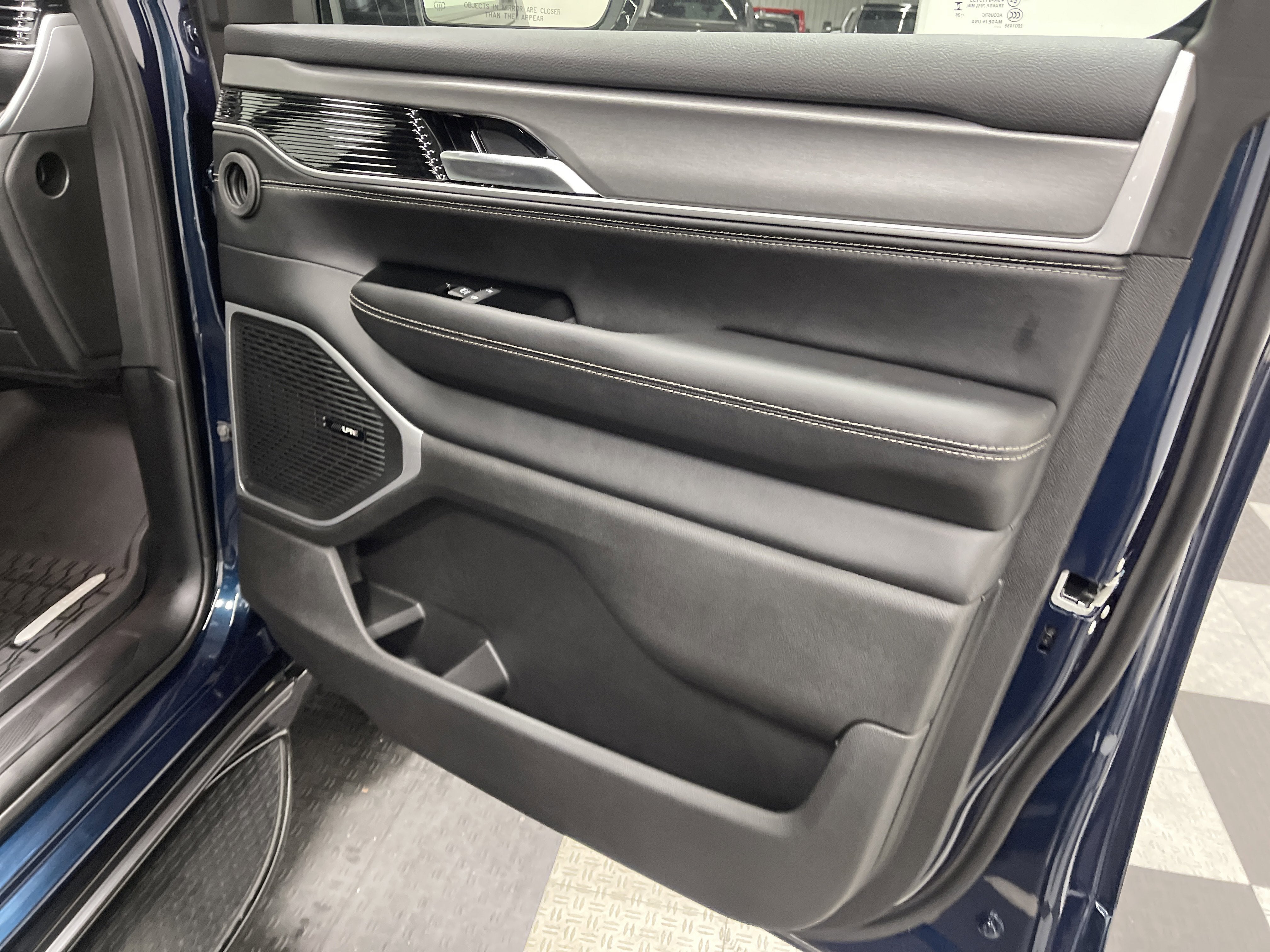 2026 Jeep Grand Wagoneer GRAND WAGONEER UPLAND 4X4