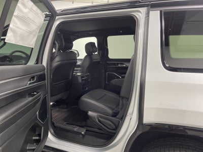 2026 Jeep Grand Wagoneer GRAND WAGONEER UPLAND 4X4