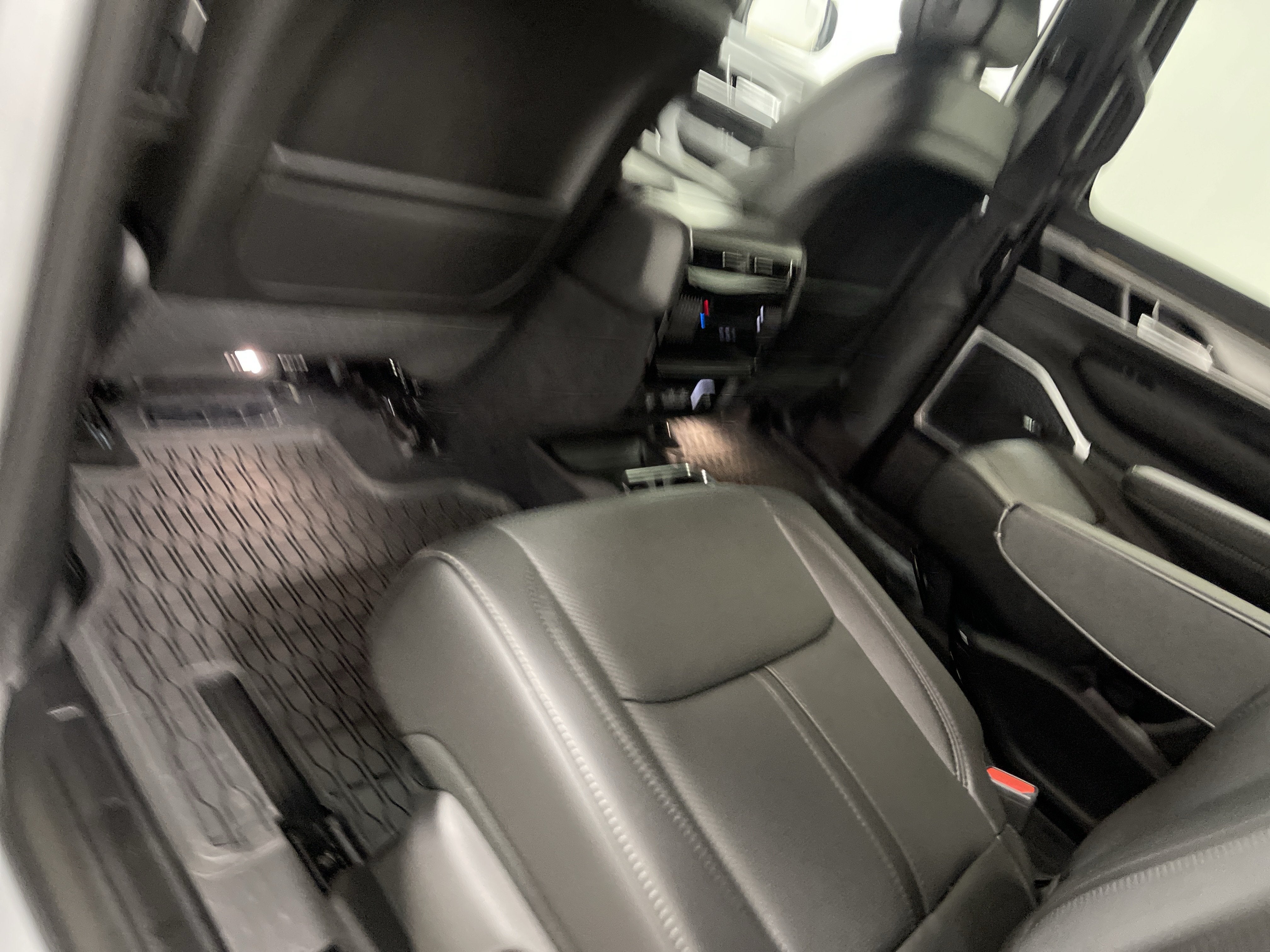 2026 Jeep Grand Wagoneer GRAND WAGONEER UPLAND 4X4