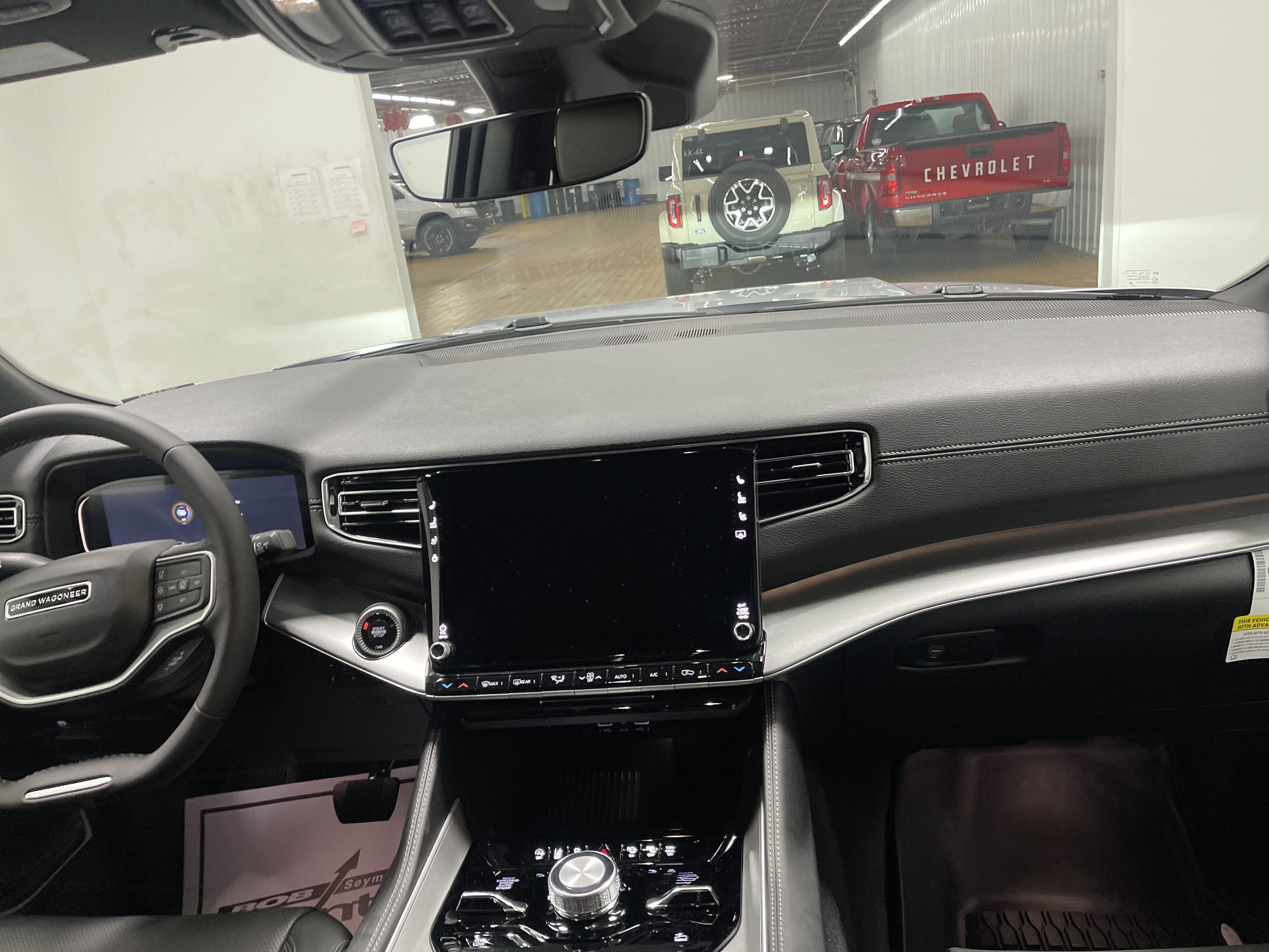 2026 Jeep Grand Wagoneer GRAND WAGONEER UPLAND 4X4