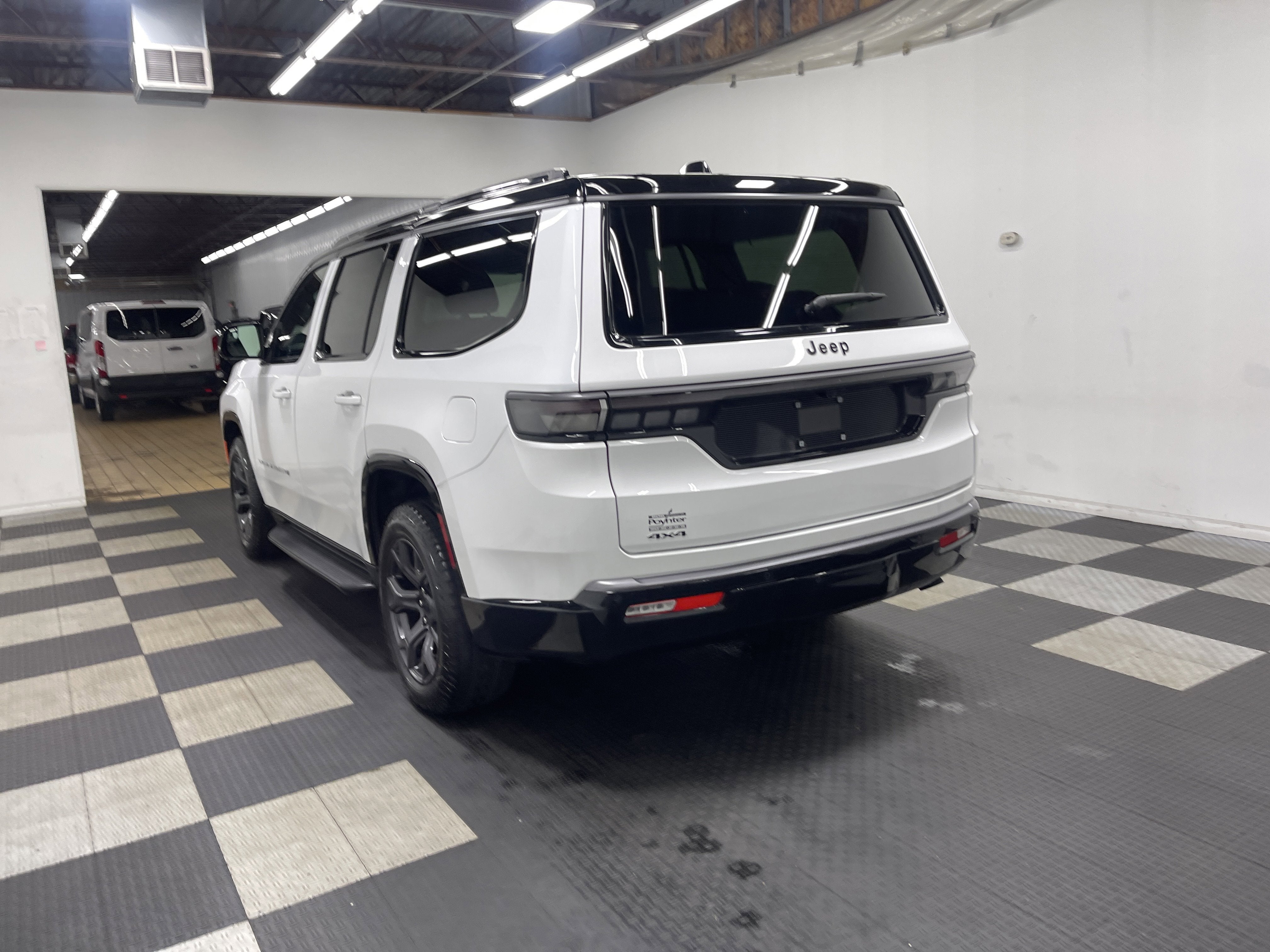 2026 Jeep Grand Wagoneer GRAND WAGONEER UPLAND 4X4