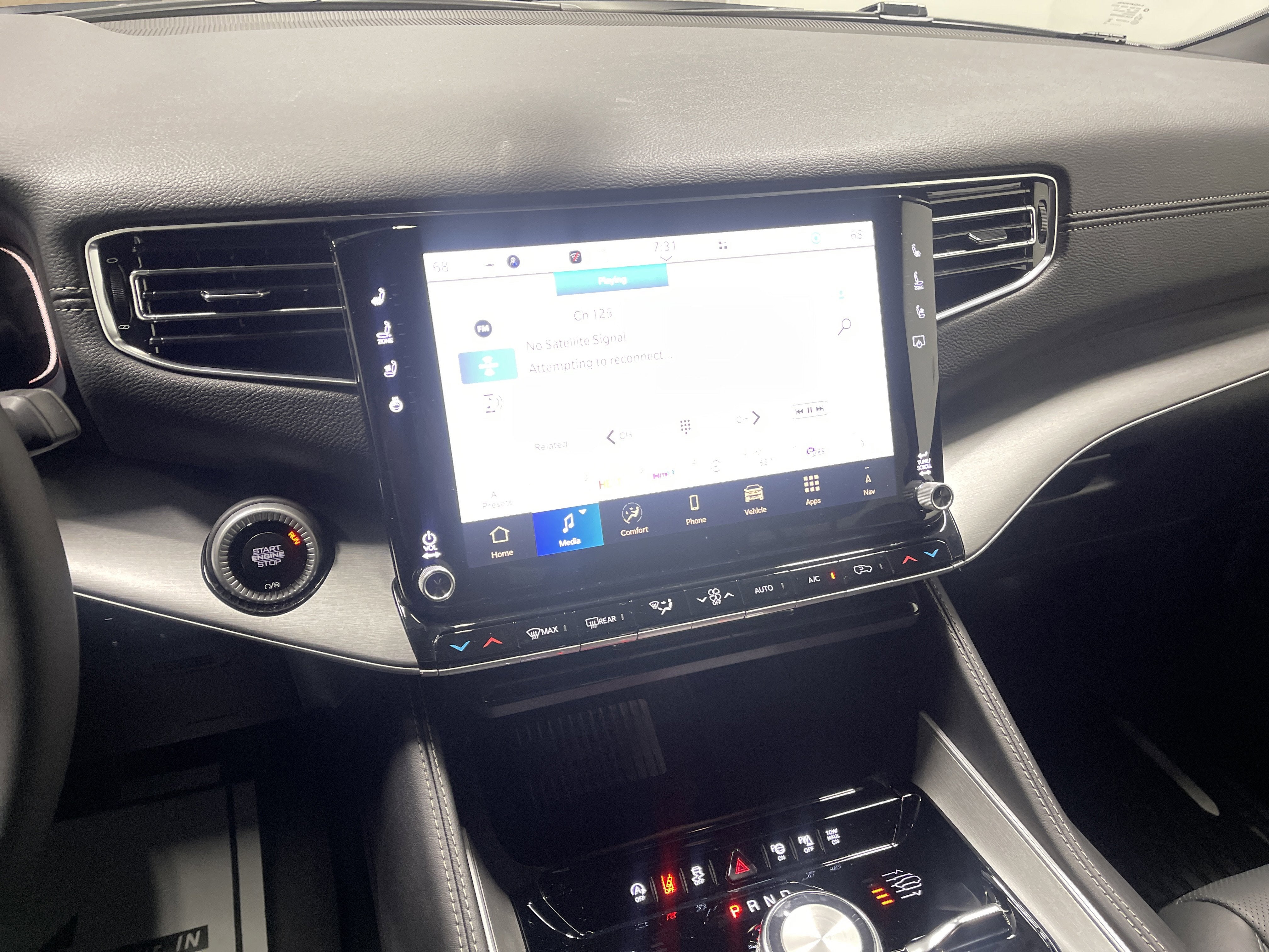 2026 Jeep Grand Wagoneer GRAND WAGONEER UPLAND 4X4