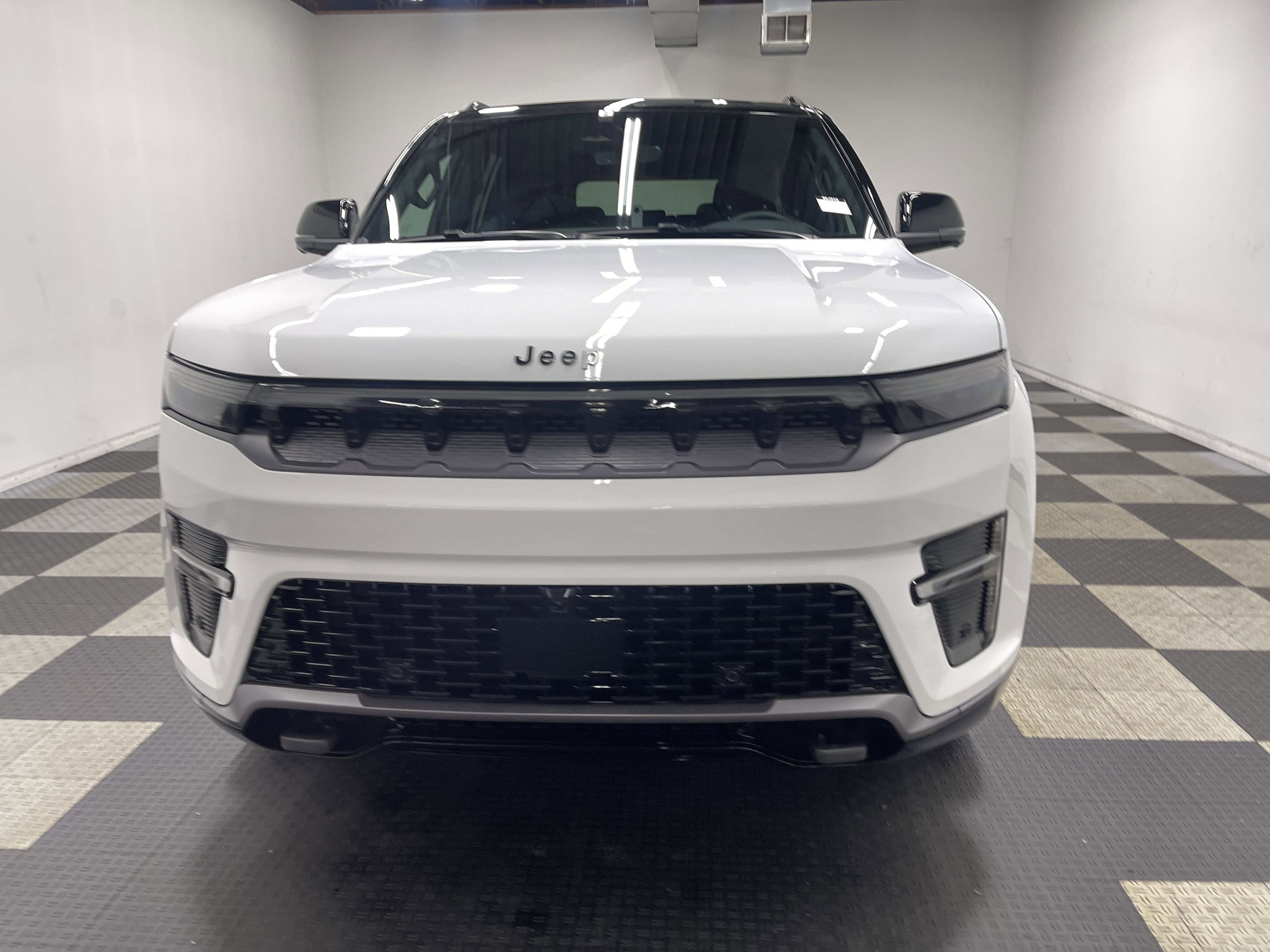 2026 Jeep Grand Wagoneer GRAND WAGONEER UPLAND 4X4