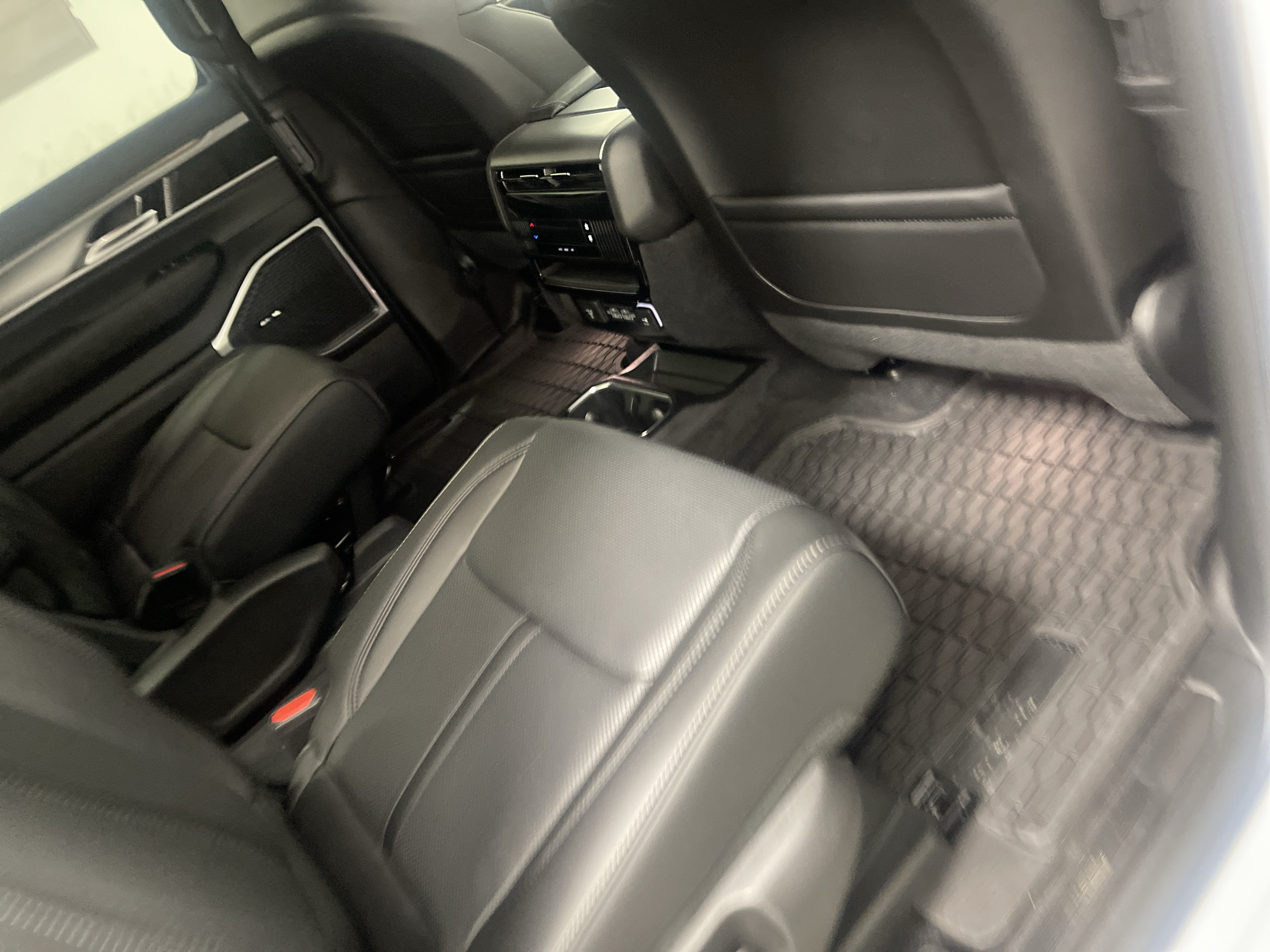 2026 Jeep Grand Wagoneer GRAND WAGONEER UPLAND 4X4