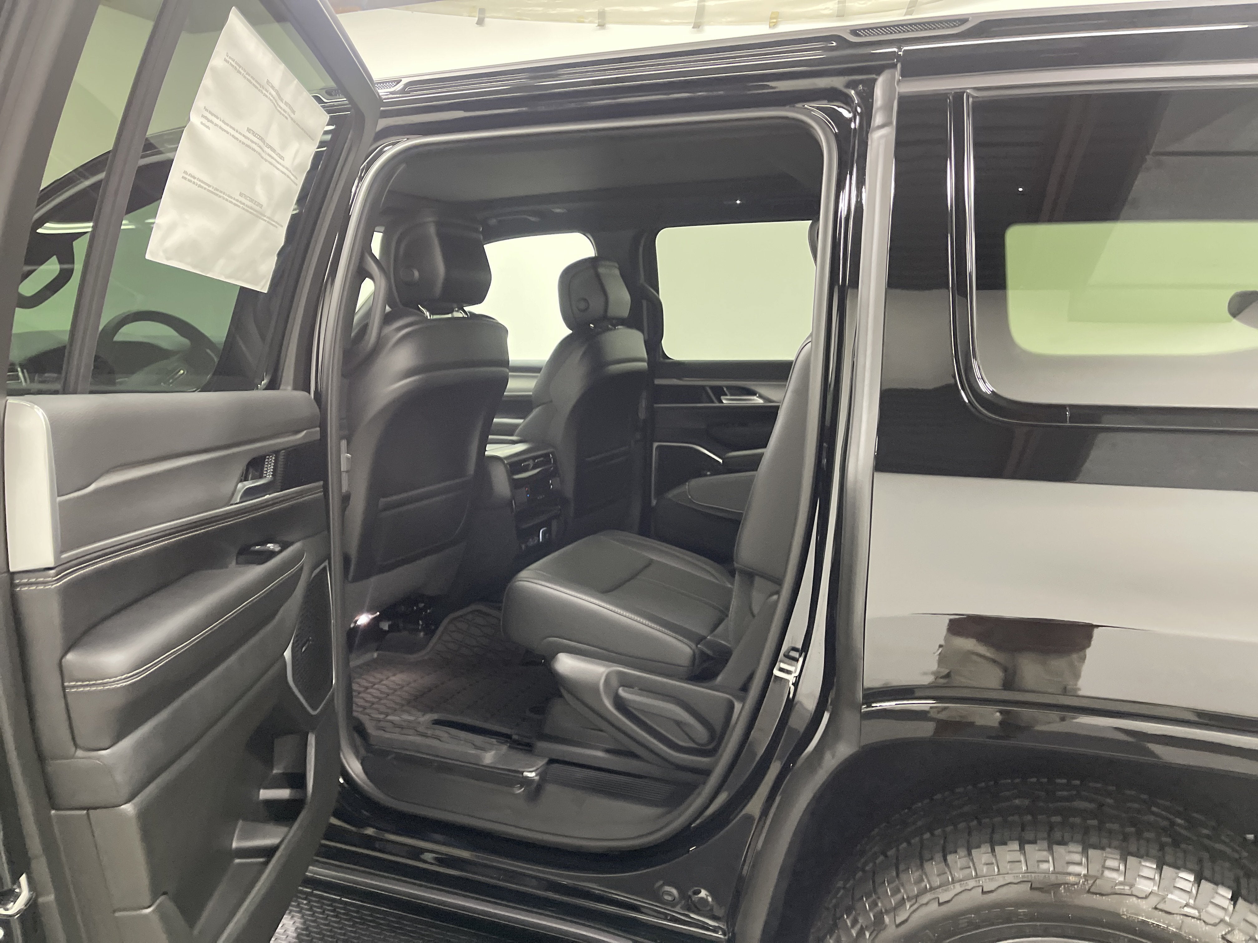 2026 Jeep Grand Wagoneer GRAND WAGONEER UPLAND 4X4