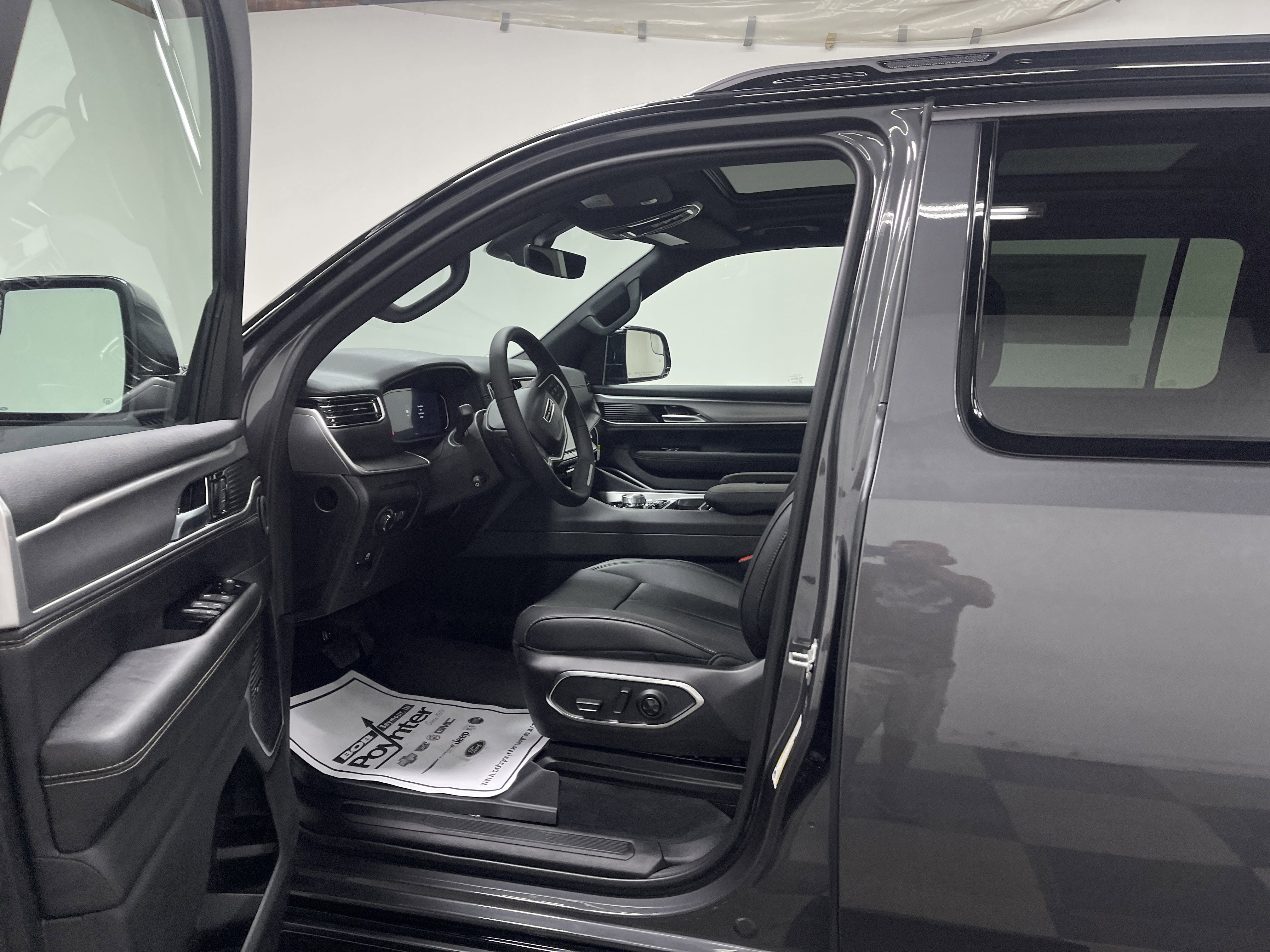 2026 Jeep Grand Wagoneer GRAND WAGONEER UPLAND 4X4