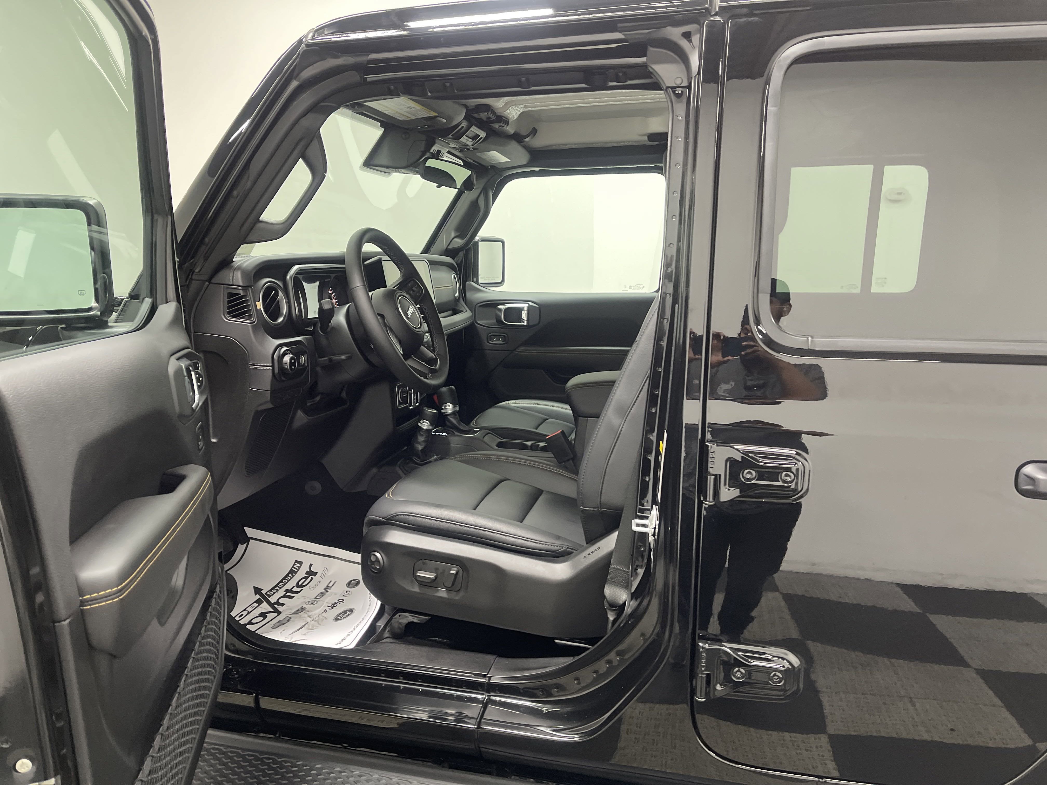 2025 Jeep Gladiator GLADIATOR HIGH TIDE 4X4