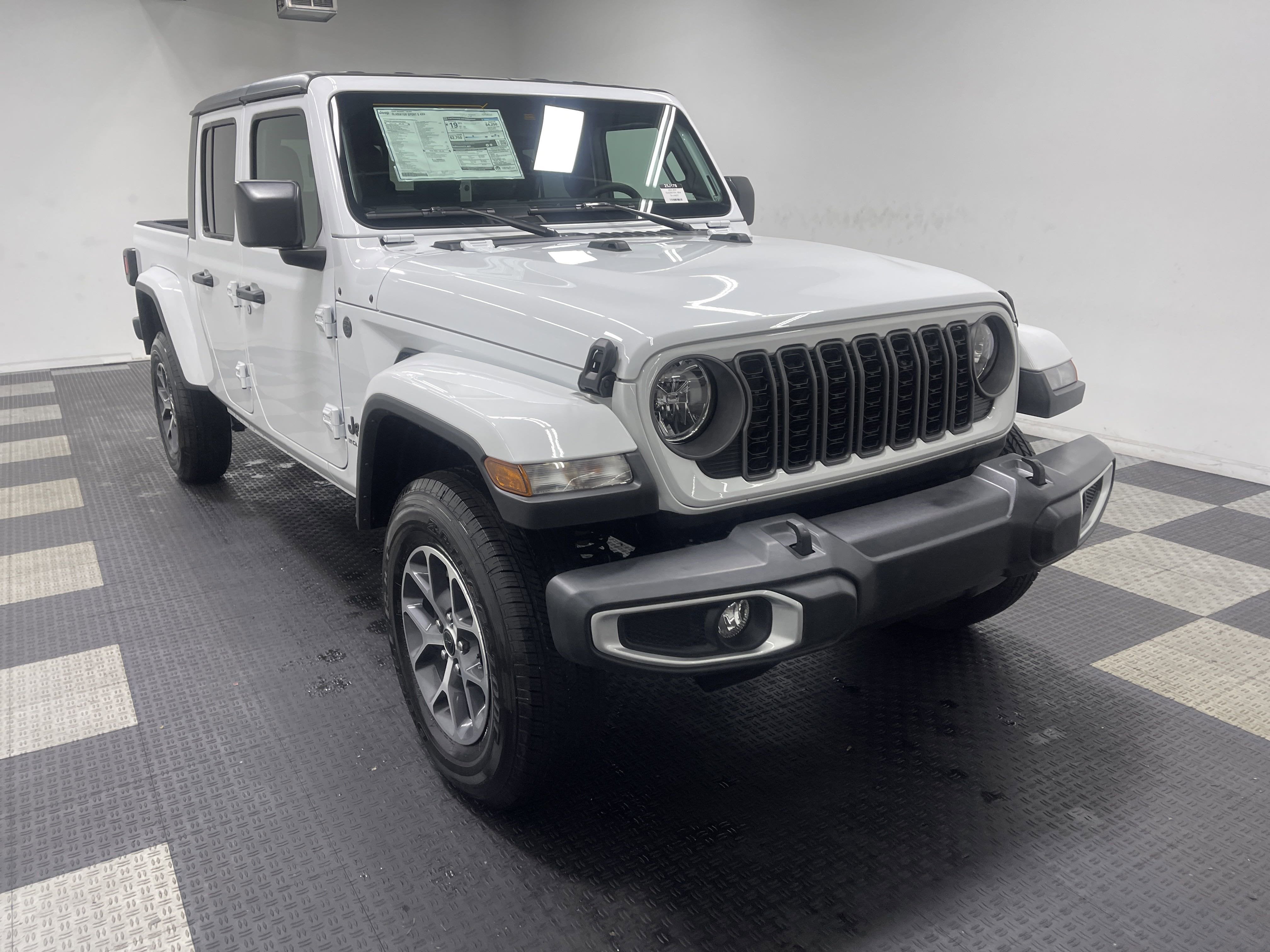 2025 Jeep Gladiator GLADIATOR SPORT S 4X4