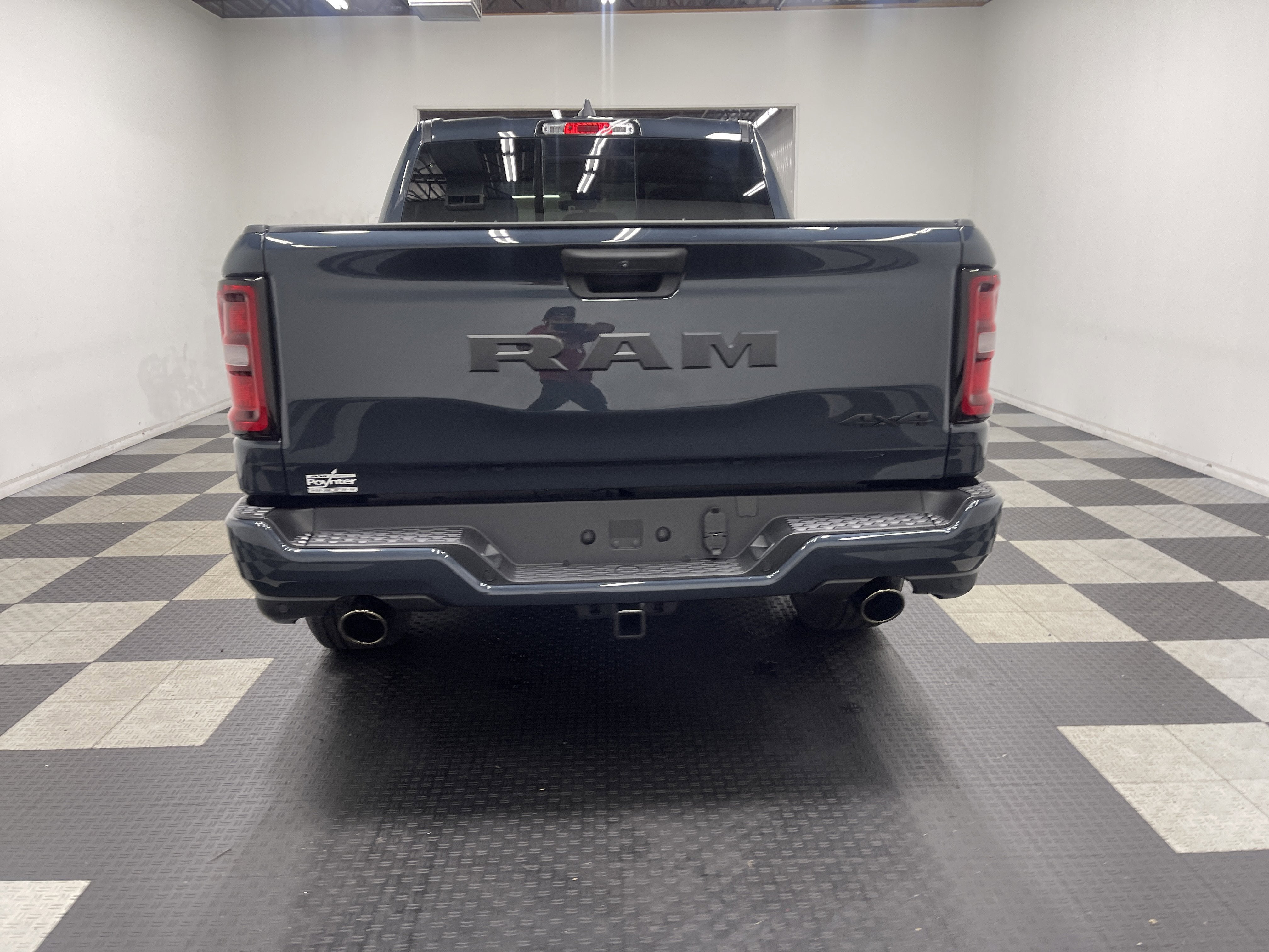 2026 RAM Ram 1500 RAM 1500 EXPRESS CREW CAB 4X4 5'7' BOX