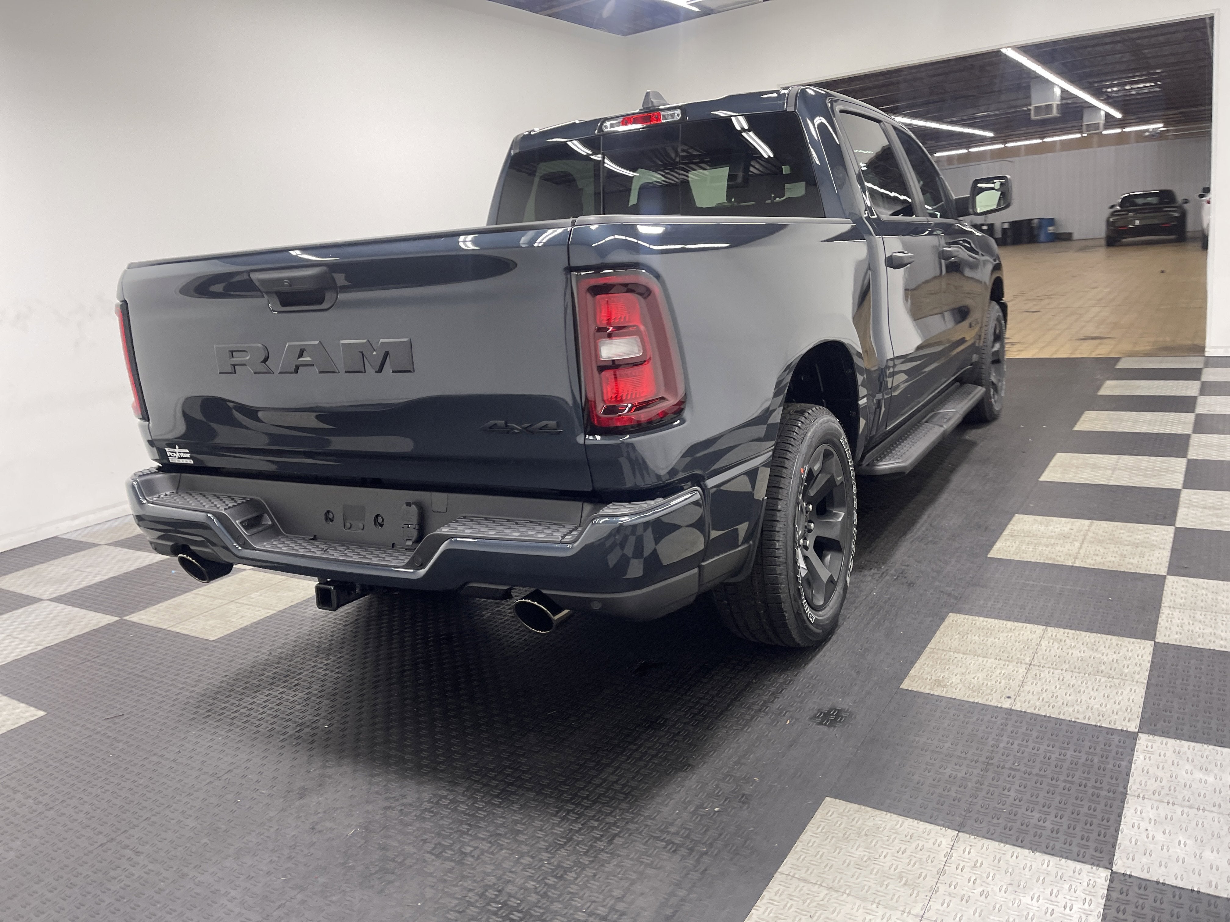 2026 RAM Ram 1500 RAM 1500 EXPRESS CREW CAB 4X4 5'7' BOX
