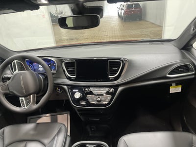 2027 Chrysler Pacifica PACIFICA SELECT