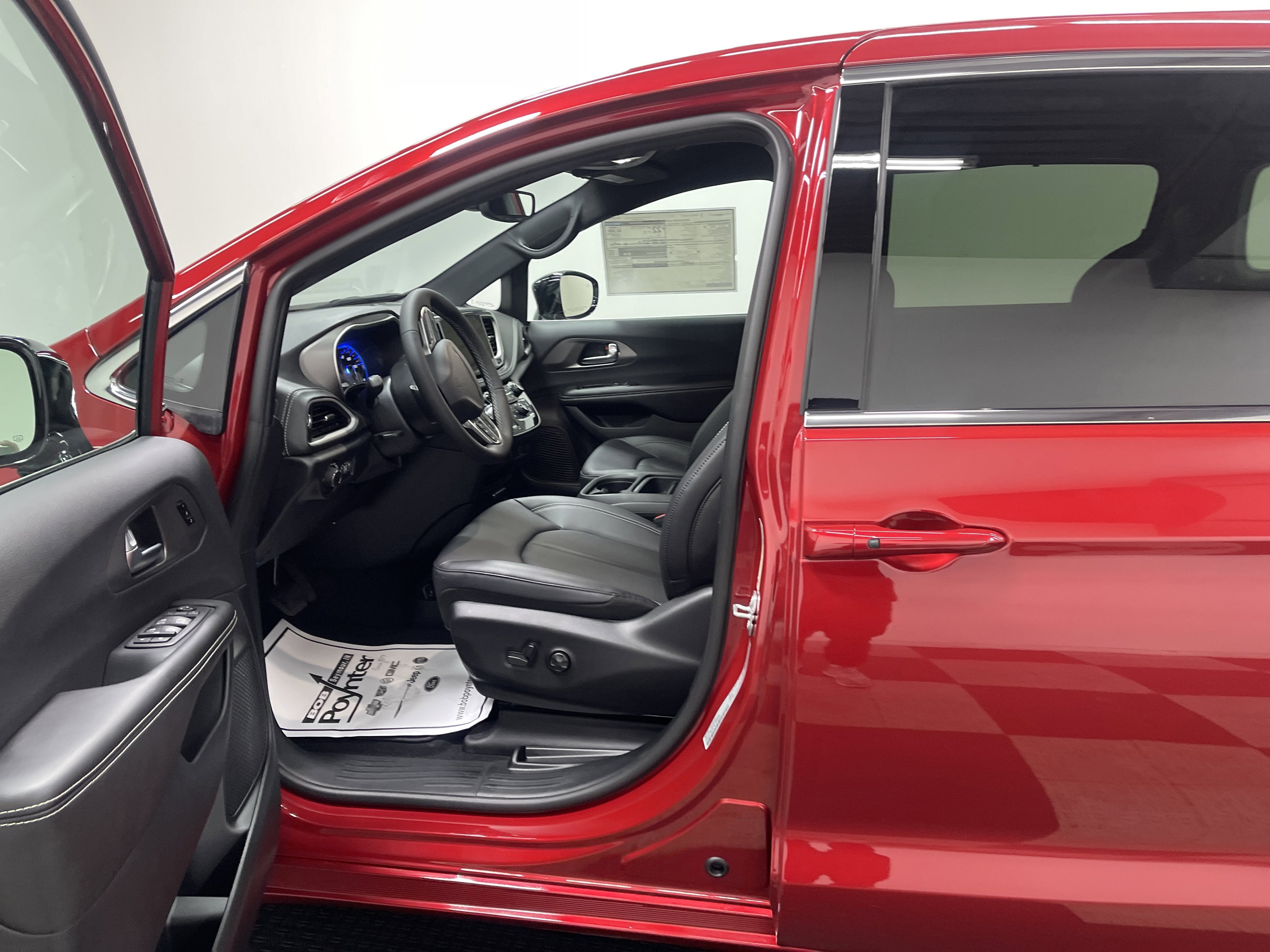 2027 Chrysler Pacifica PACIFICA SELECT
