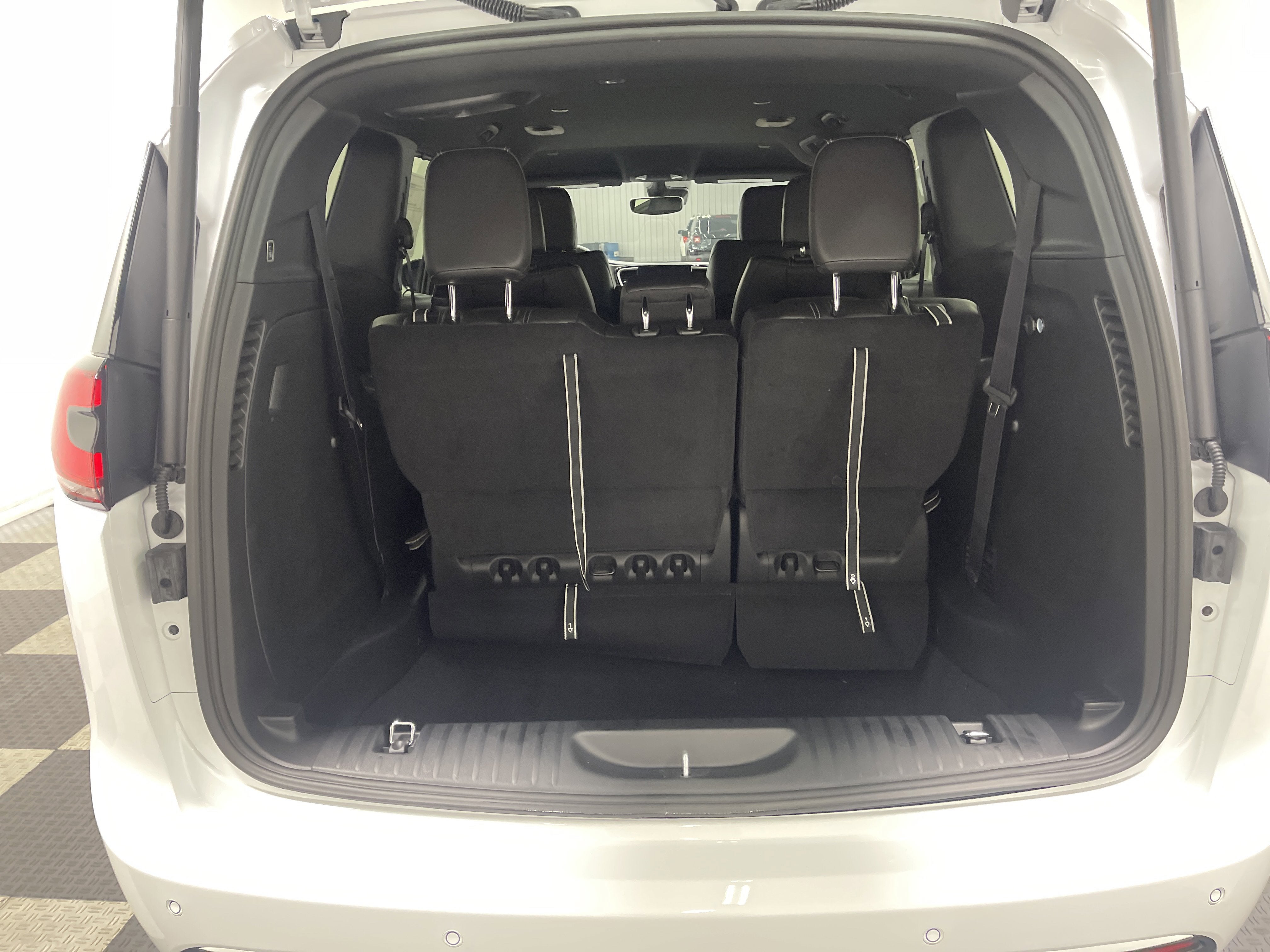 2027 Chrysler Pacifica PACIFICA SELECT