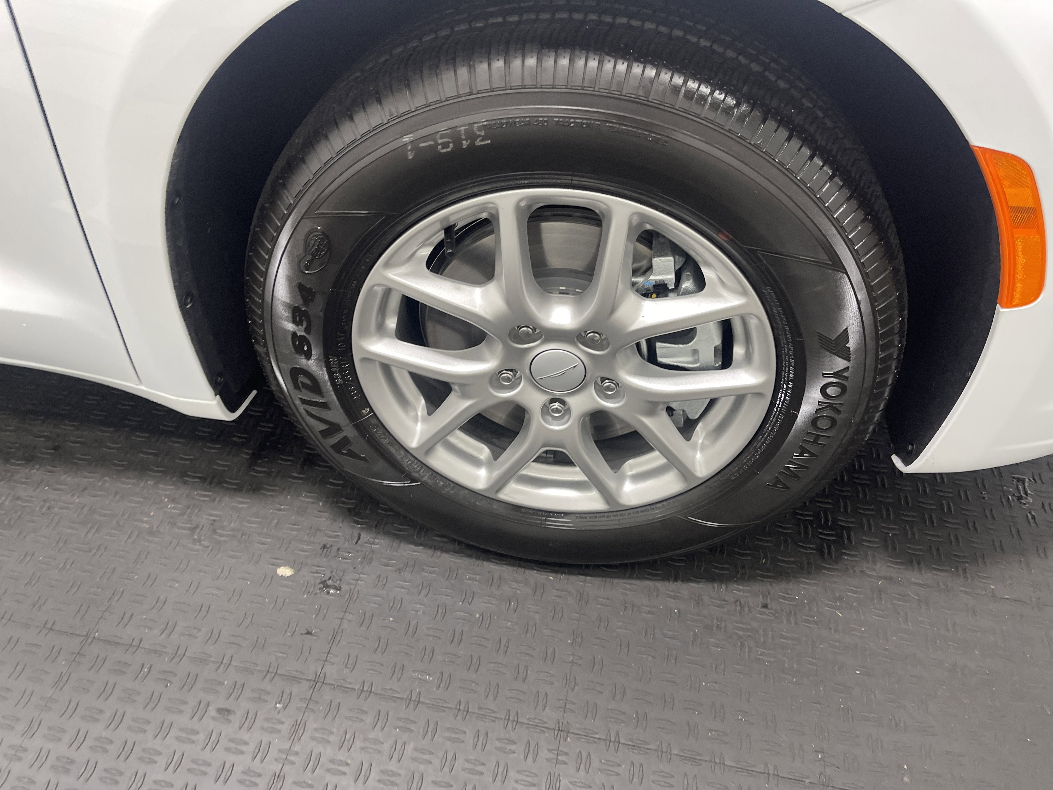 2027 Chrysler Pacifica PACIFICA SELECT