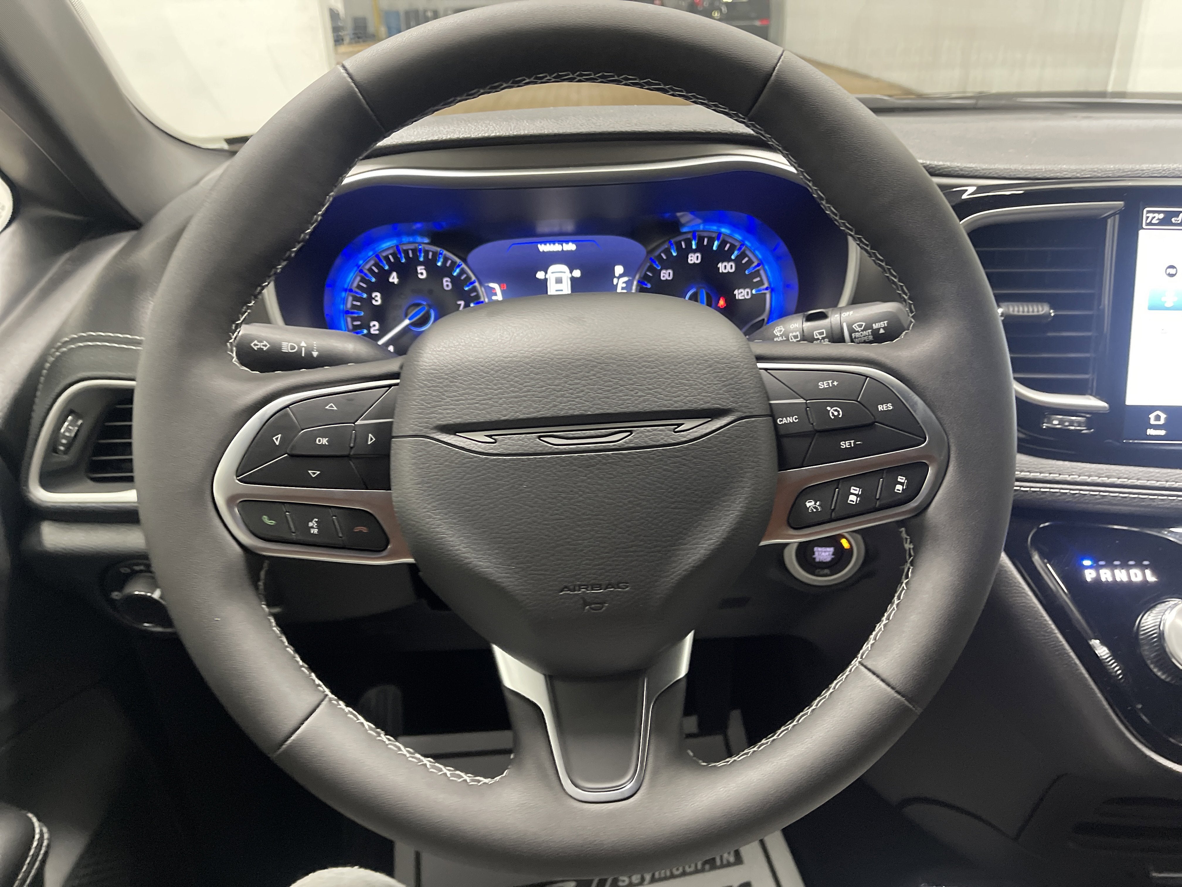 2027 Chrysler Pacifica PACIFICA SELECT