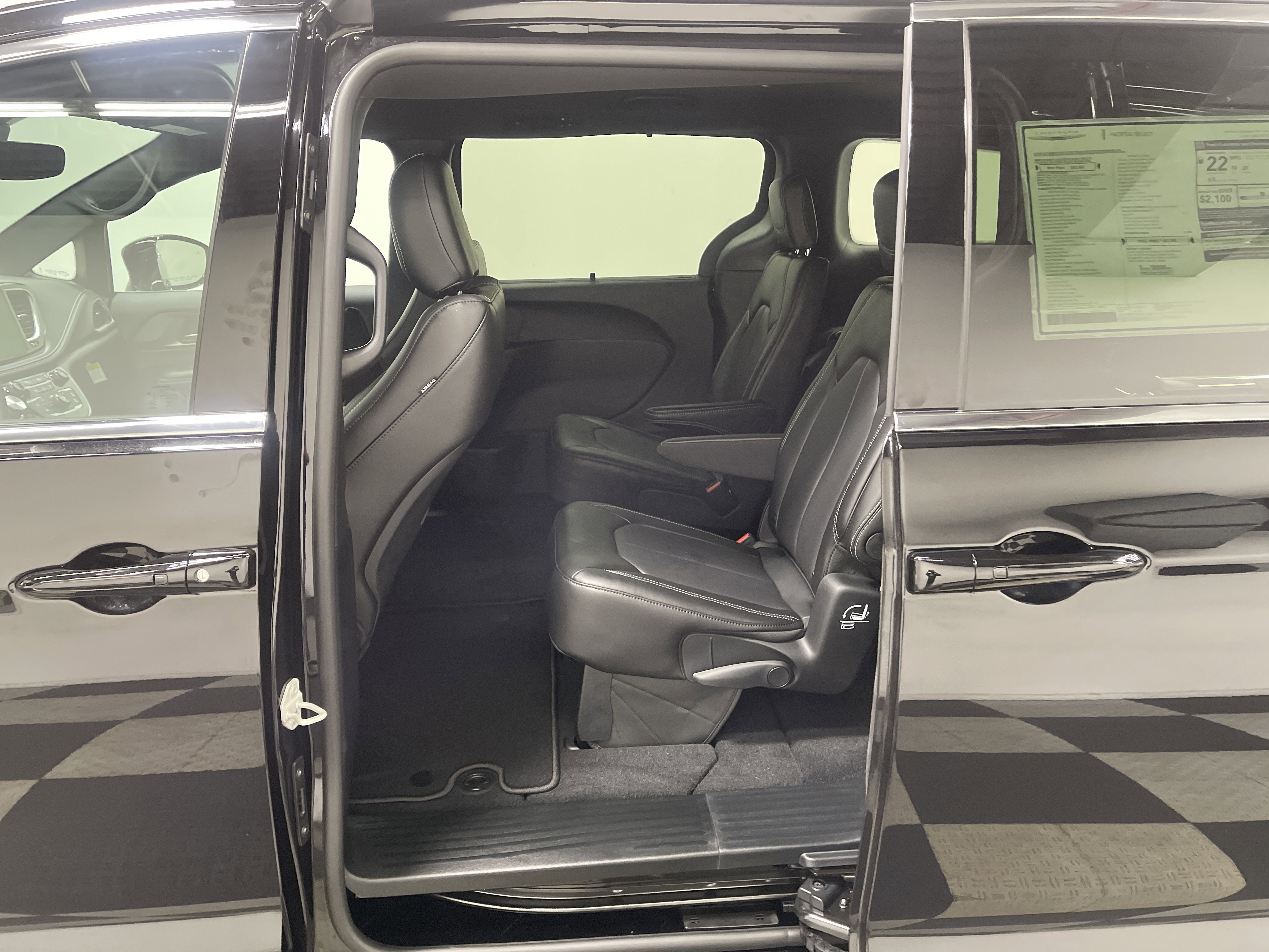 2027 Chrysler Pacifica PACIFICA SELECT