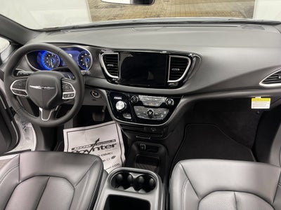 2026 Chrysler Voyager VOYAGER LX