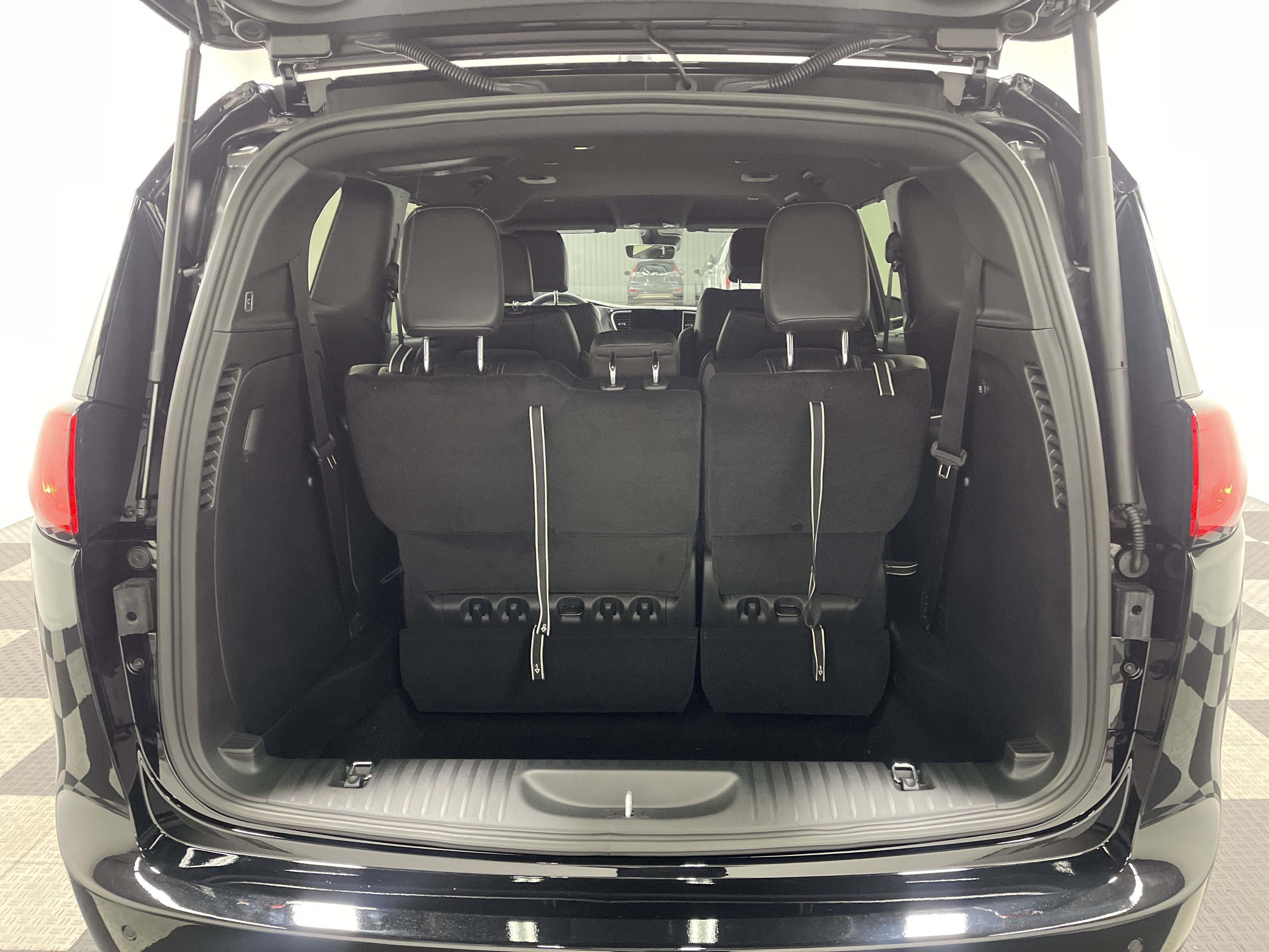 2026 Chrysler Voyager VOYAGER LX