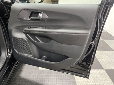 2026 Chrysler Voyager VOYAGER LX