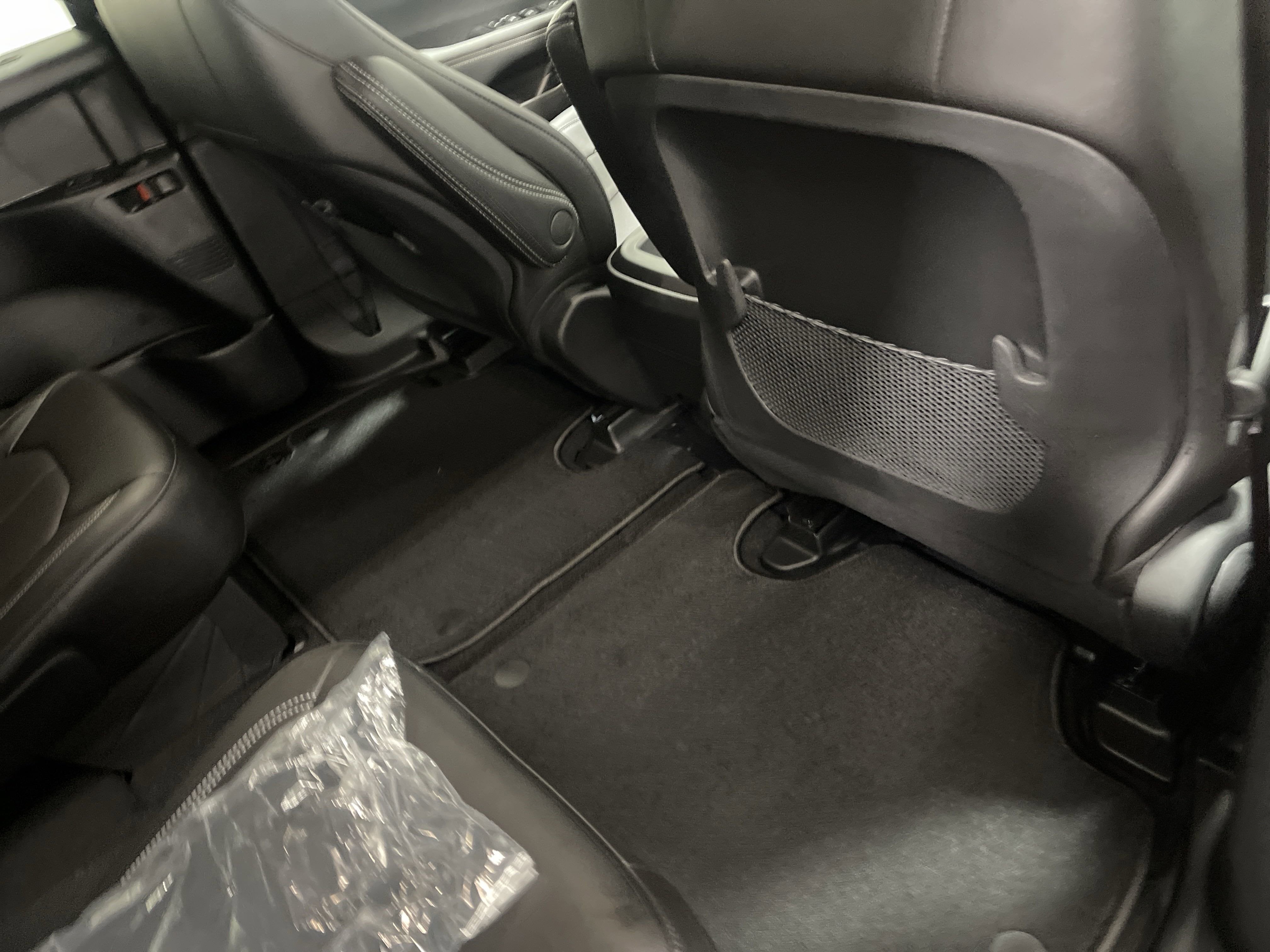 2025 Chrysler Voyager VOYAGER LX