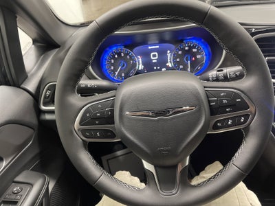 2025 Chrysler Voyager VOYAGER LX