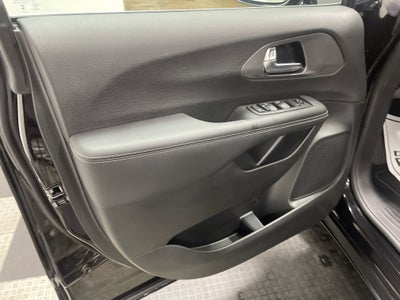 2025 Chrysler Voyager VOYAGER LX