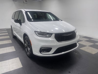 2026 Chrysler Pacifica PACIFICA SELECT AWD