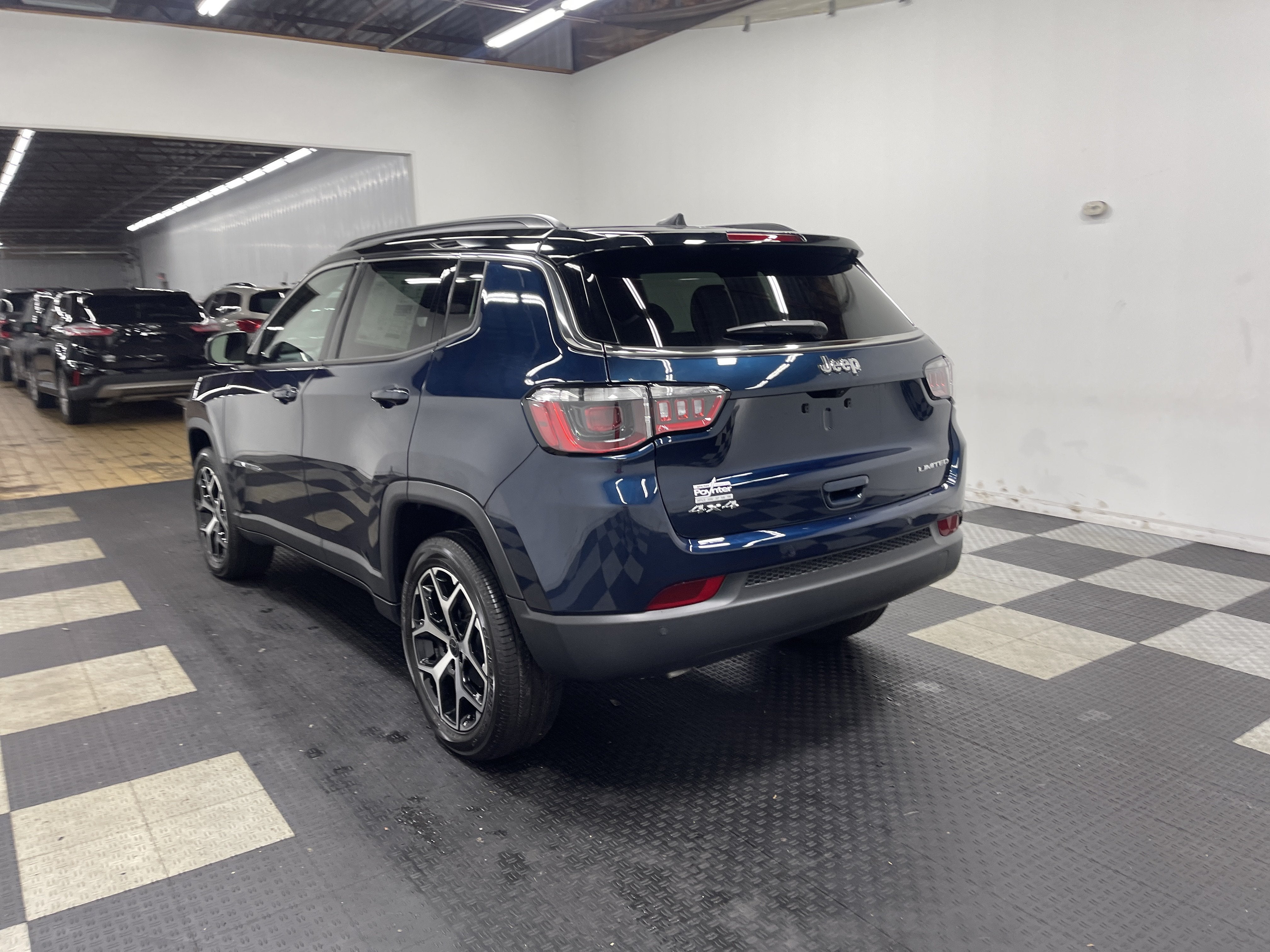 2026 Jeep Compass COMPASS LIMITED 4X4