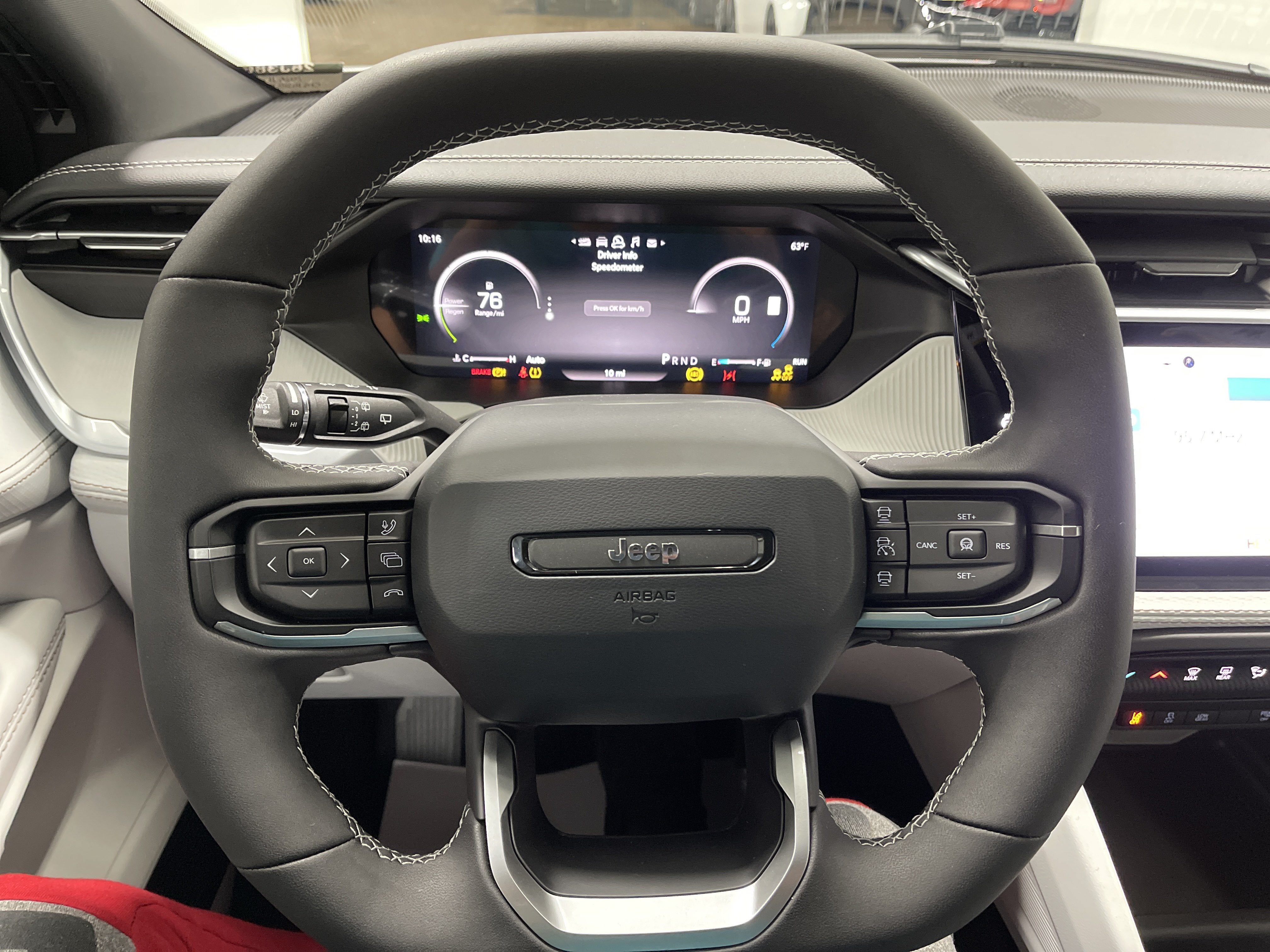 2026 Jeep Cherokee CHEROKEE OVERLAND 4X4