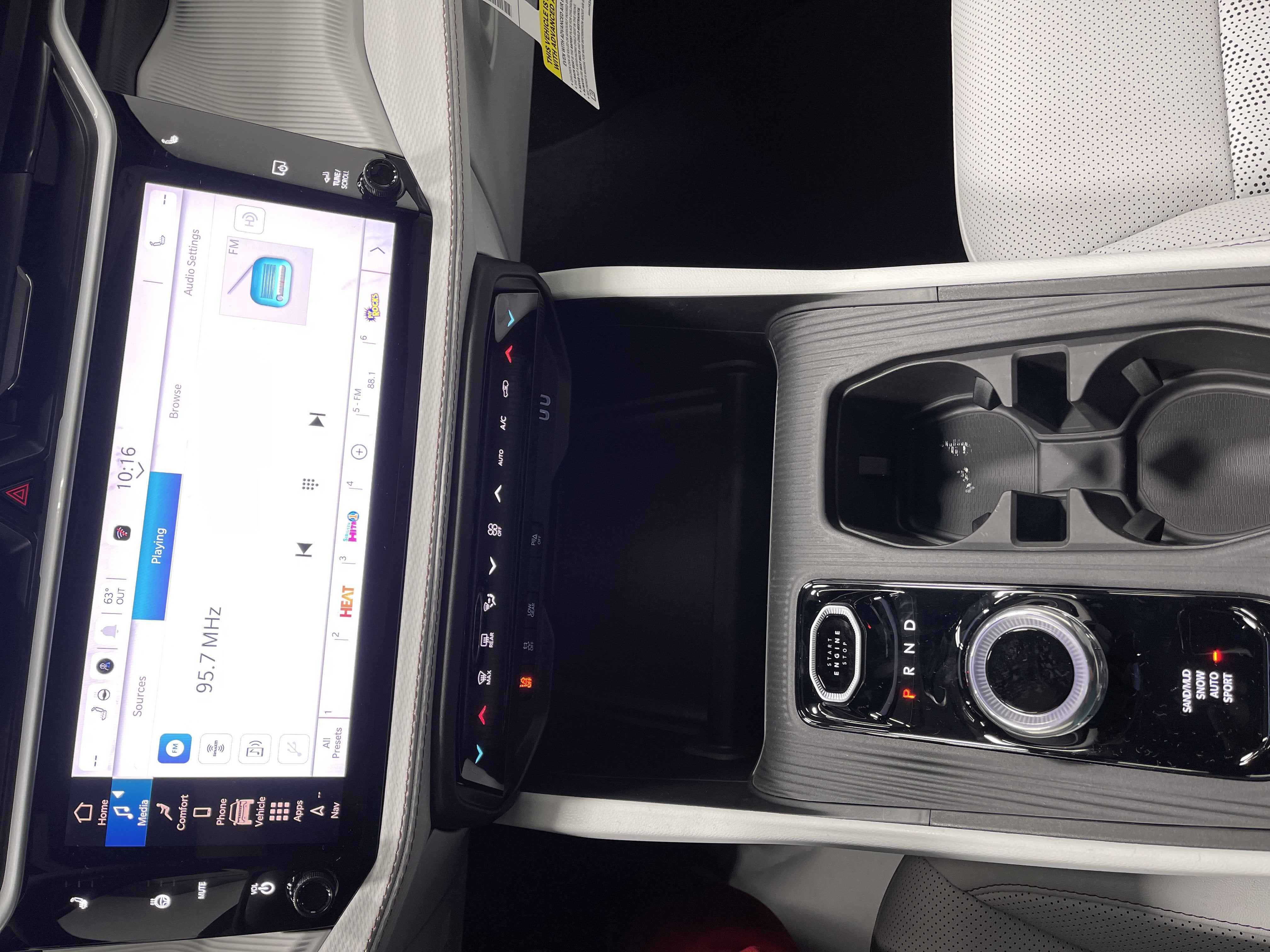2026 Jeep Cherokee CHEROKEE OVERLAND 4X4
