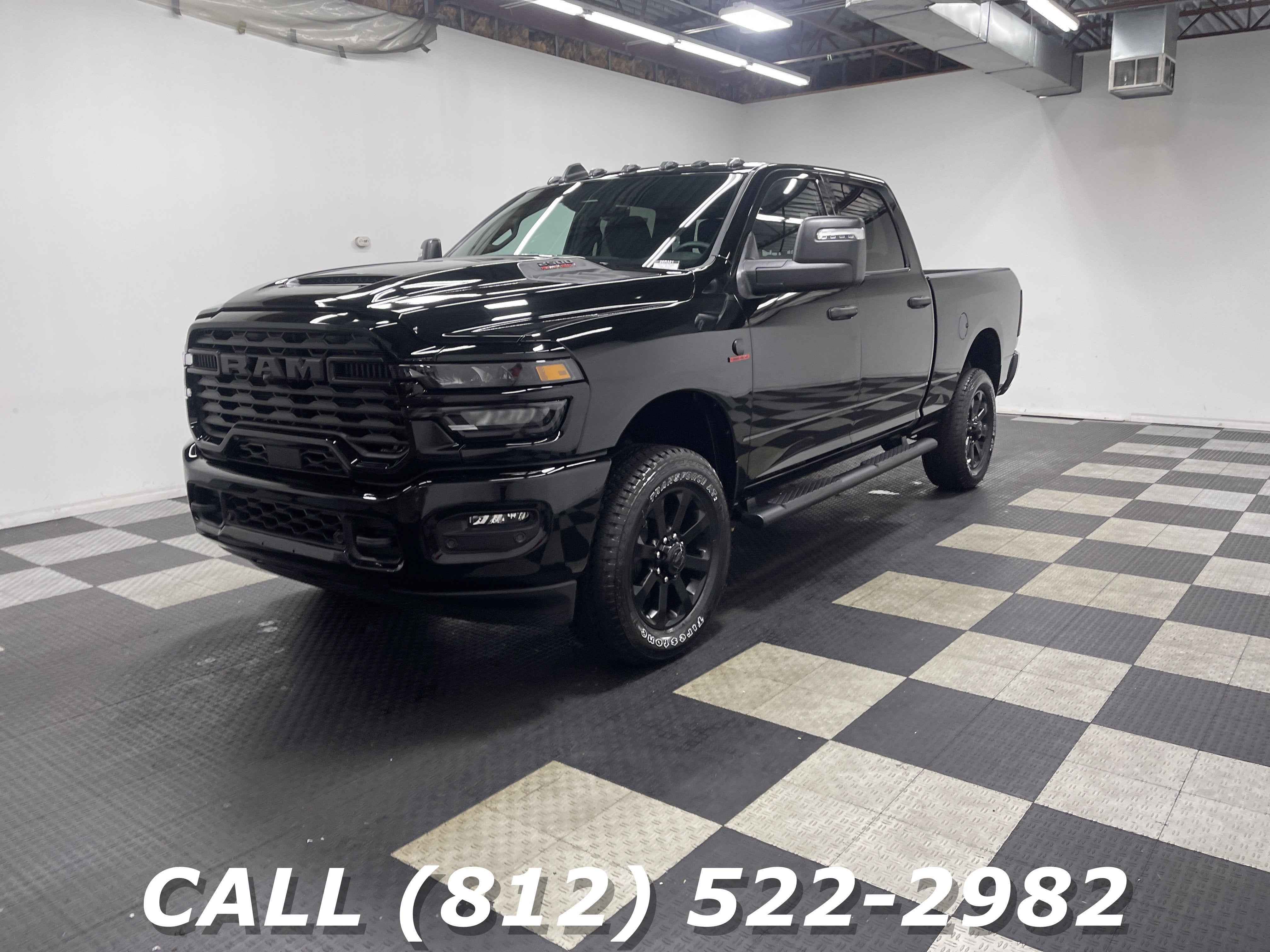 2026 RAM Ram 2500 RAM 2500 BLACK EXPRESS CREW CAB 4X4 6'4' BOX