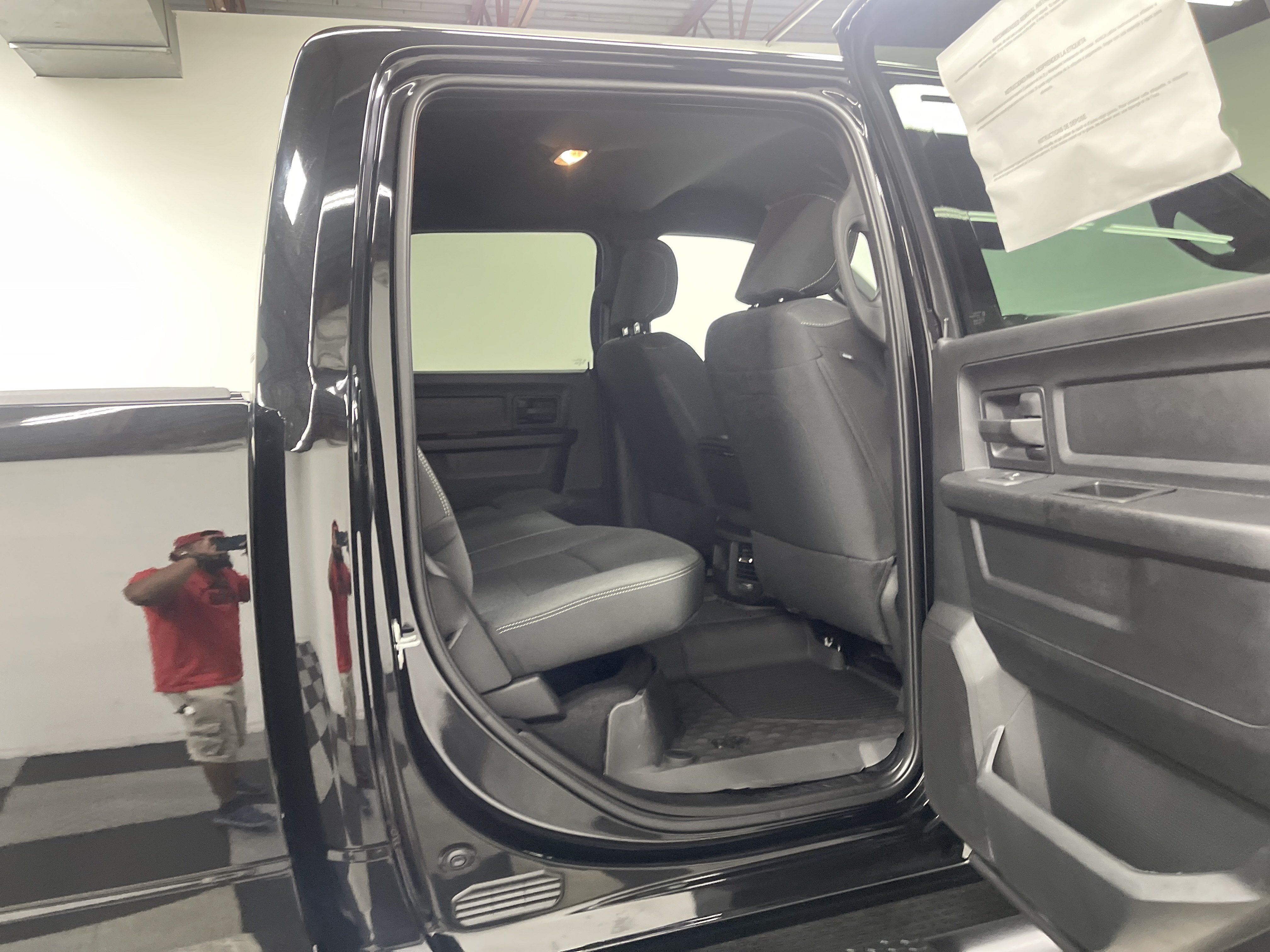 2026 RAM Ram 2500 RAM 2500 BLACK EXPRESS CREW CAB 4X4 6'4' BOX